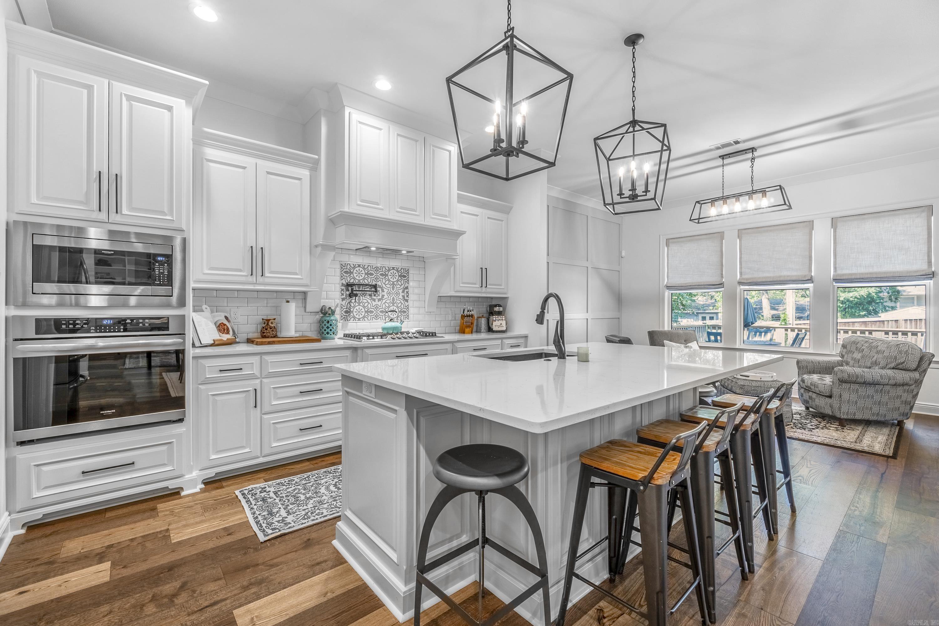 Hollywood - Residential