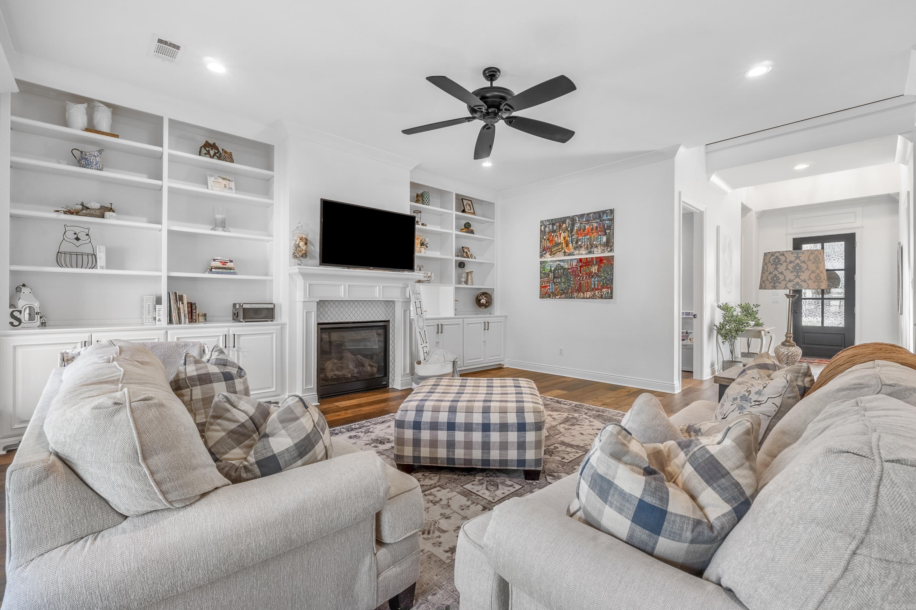 Hollywood - Residential