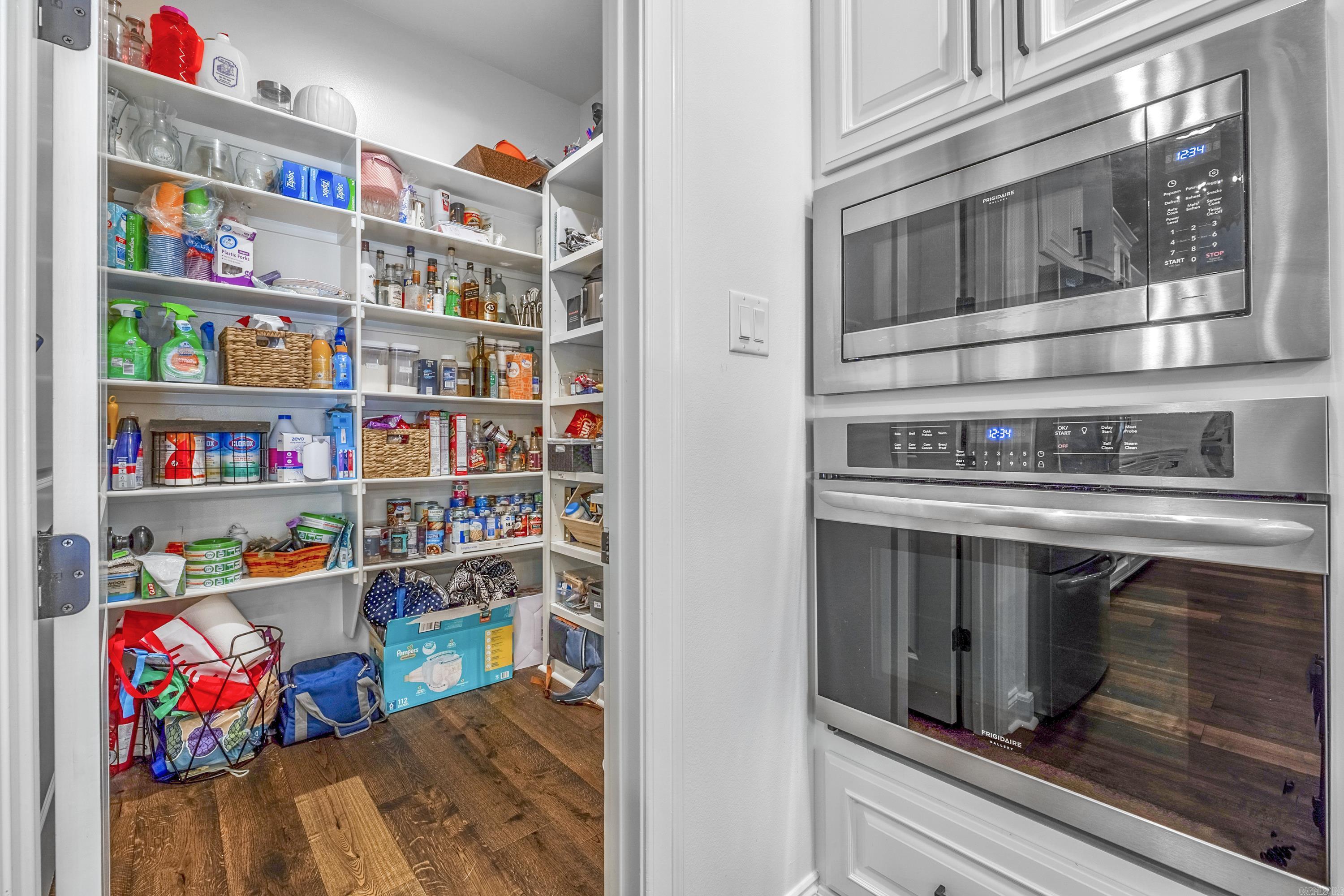 Hollywood - Residential