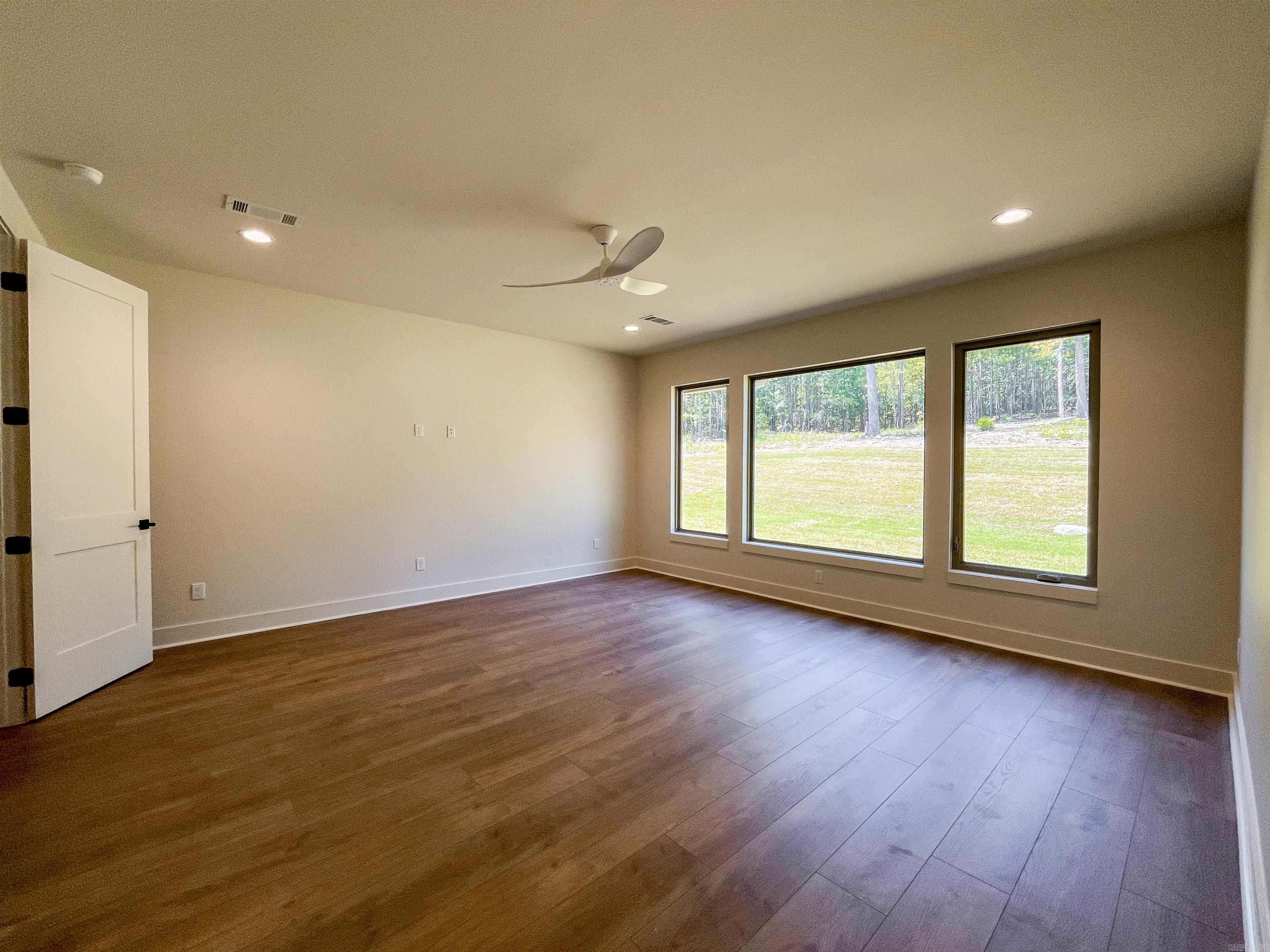 WATERVIEW ESTATES - Residential
