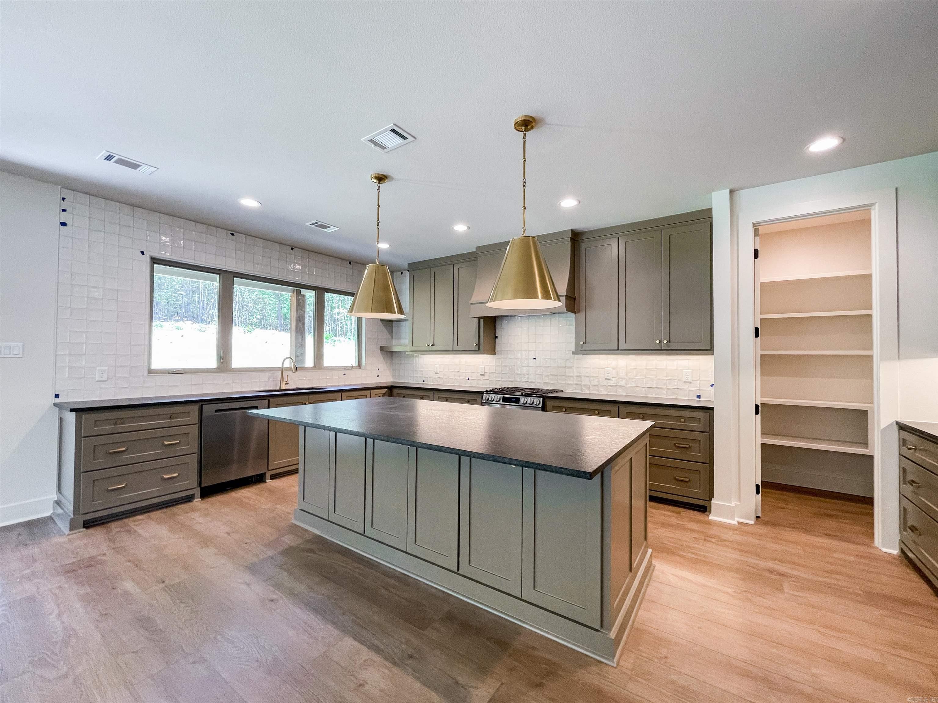 WATERVIEW ESTATES - Residential