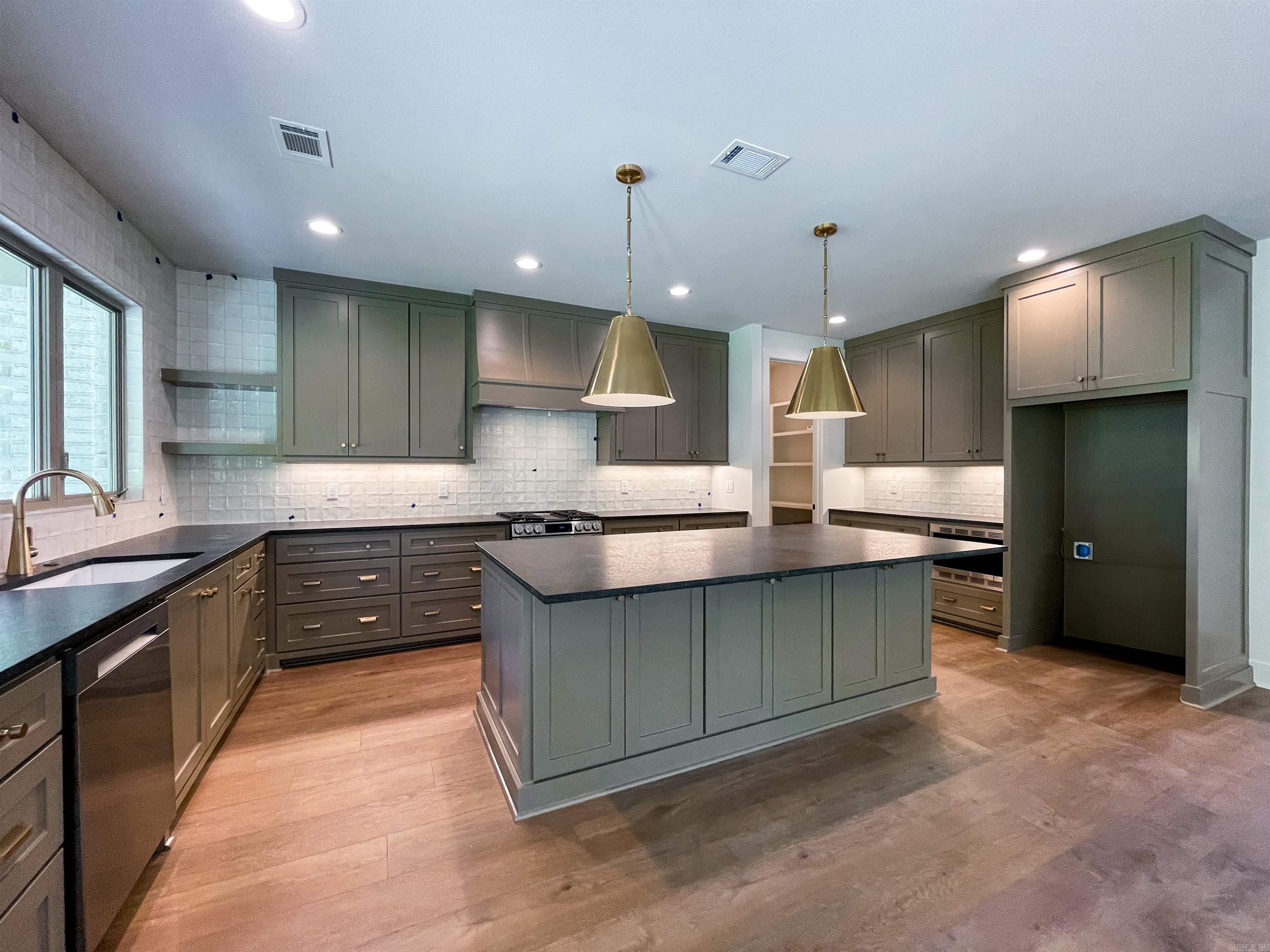 WATERVIEW ESTATES - Residential