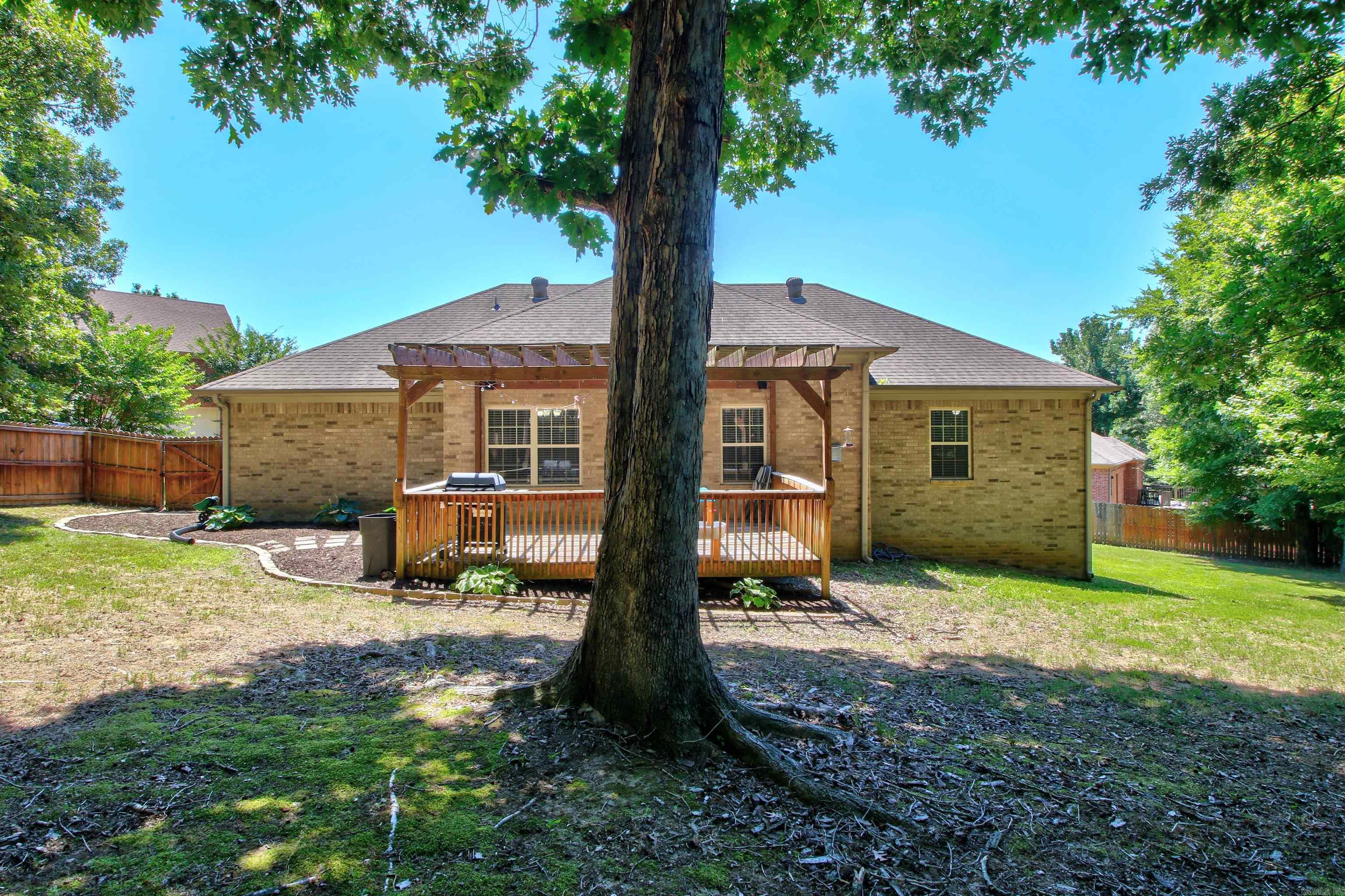 MAGNESS CREEK NORTH - Residential