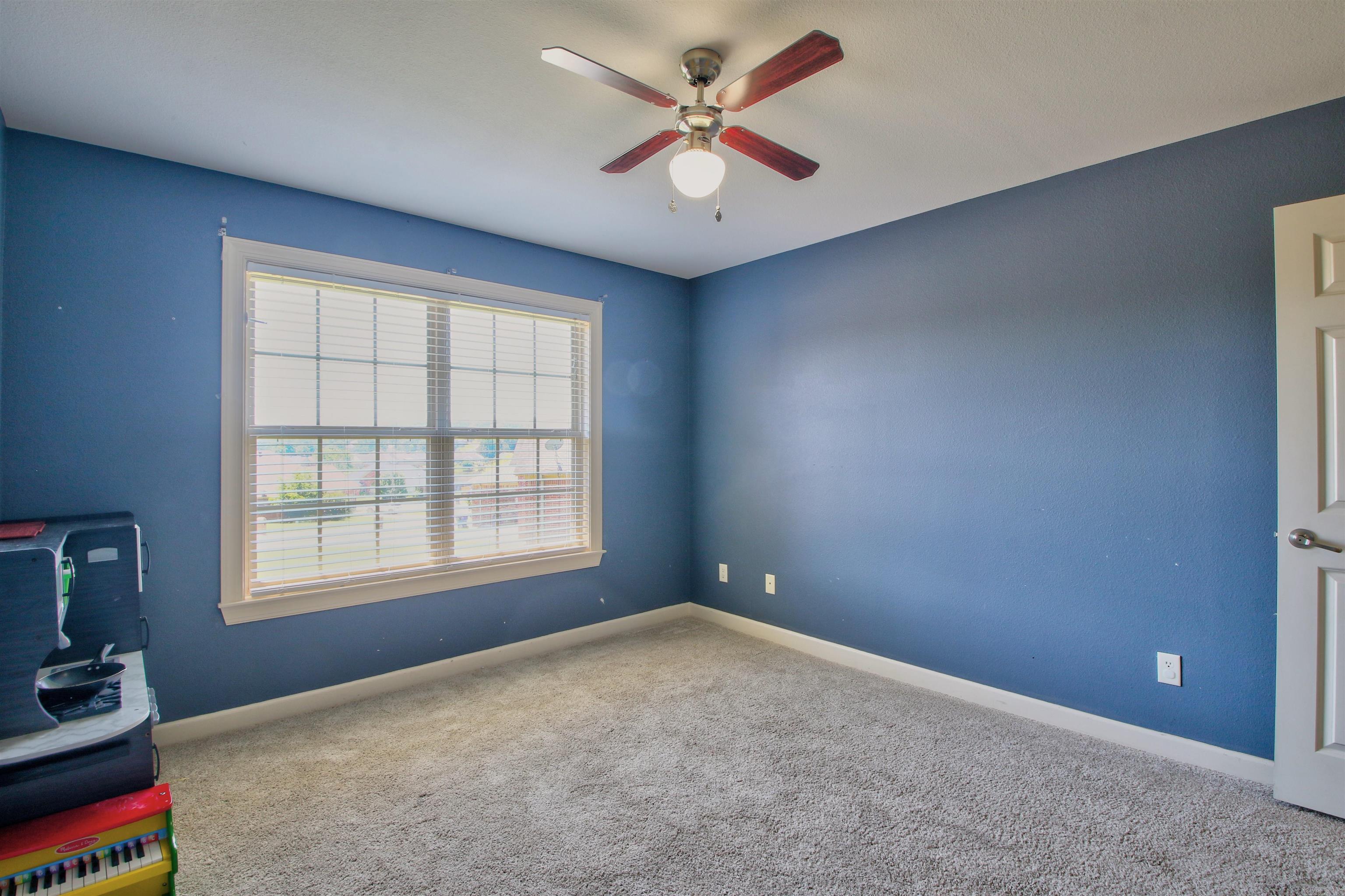 MAGNESS CREEK NORTH - Residential