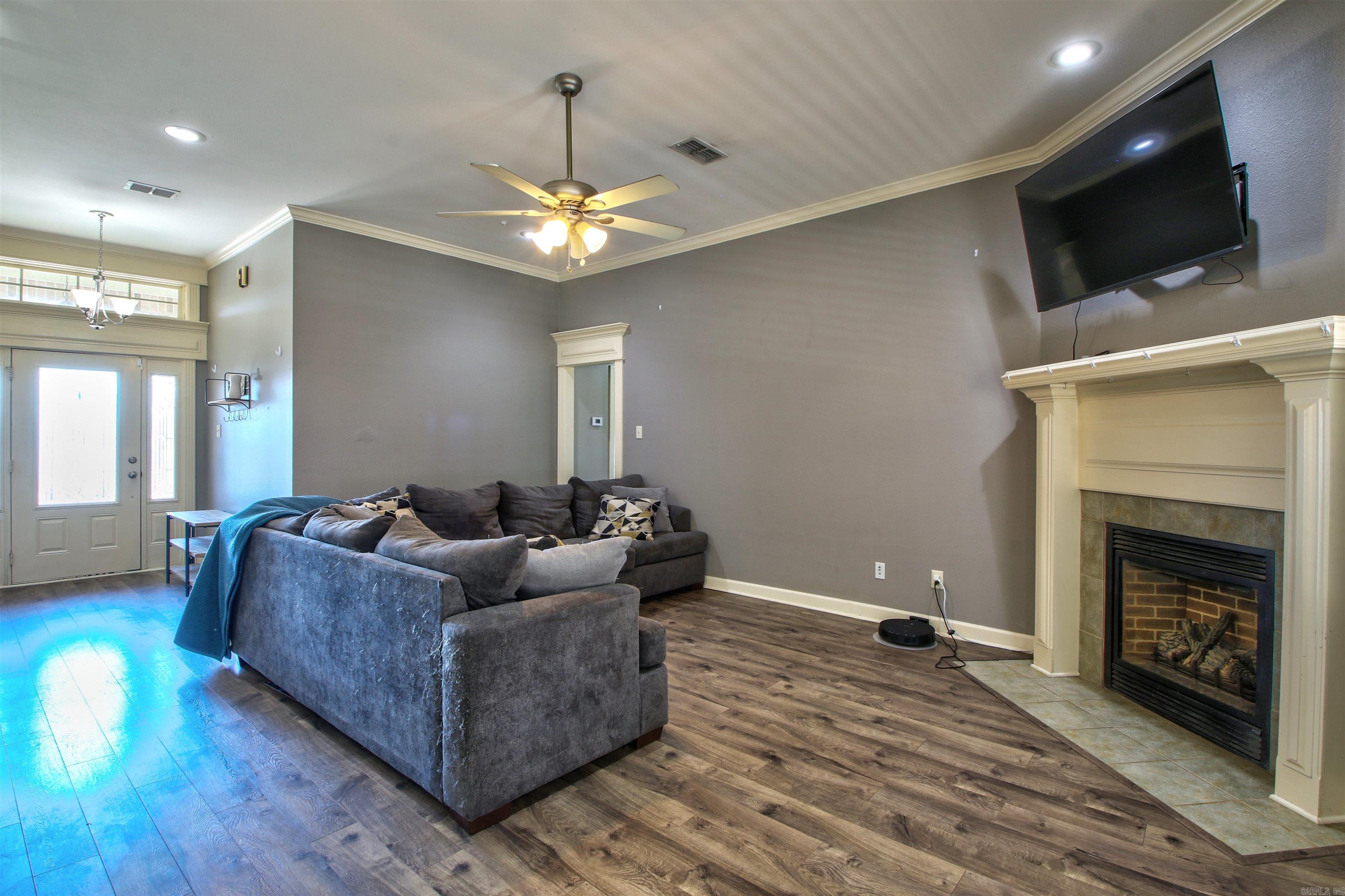 MAGNESS CREEK NORTH - Residential