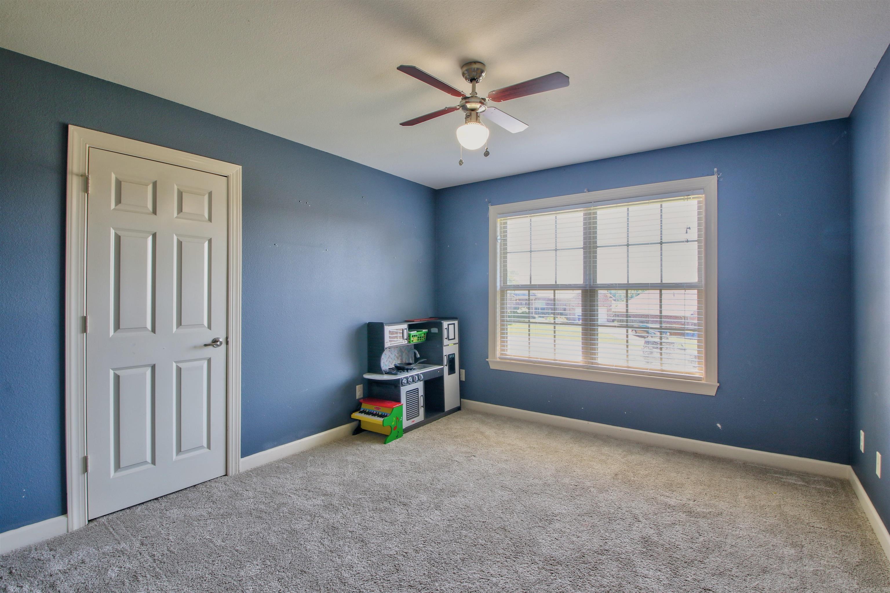 MAGNESS CREEK NORTH - Residential