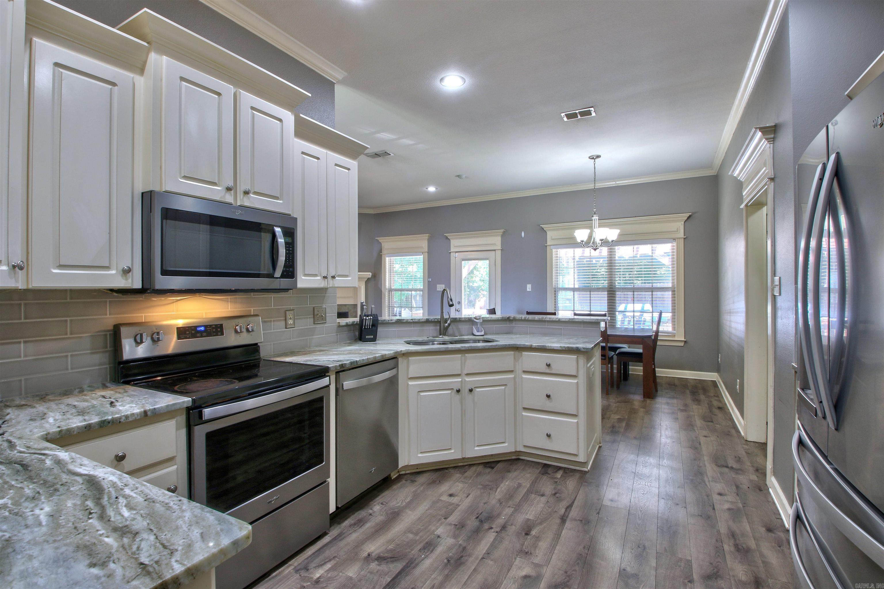 MAGNESS CREEK NORTH - Residential