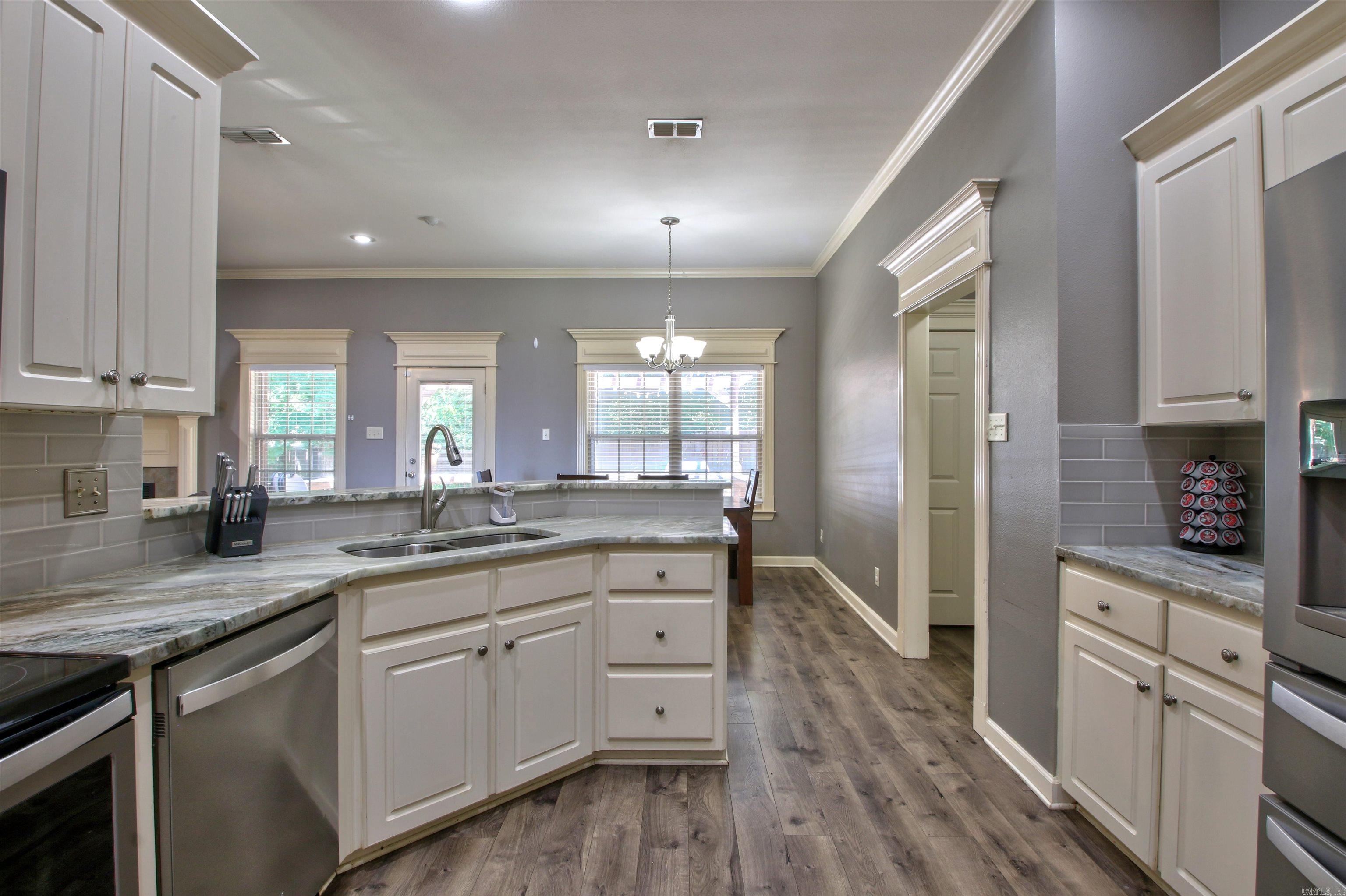 MAGNESS CREEK NORTH - Residential