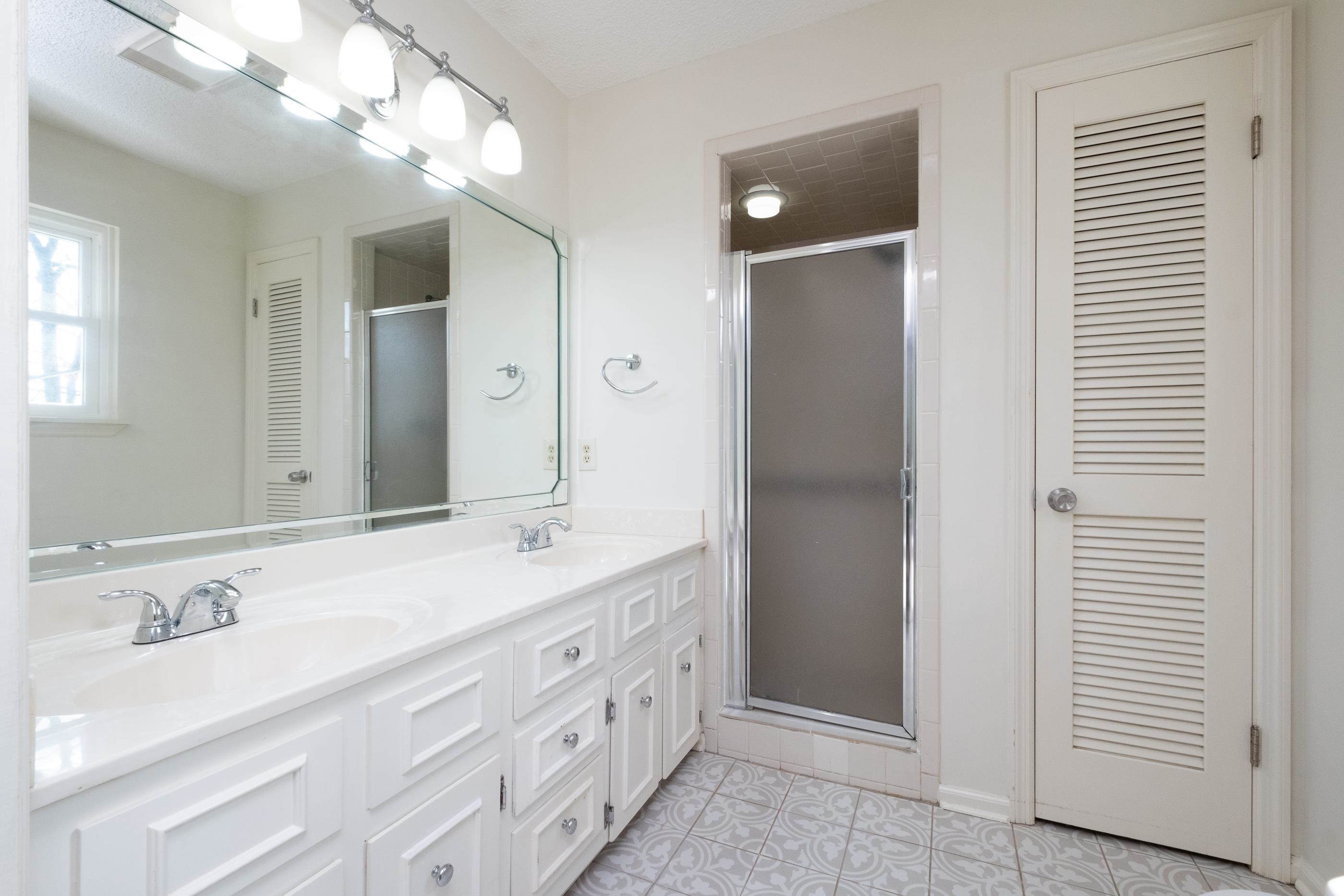 Marlowe Manor - Residential