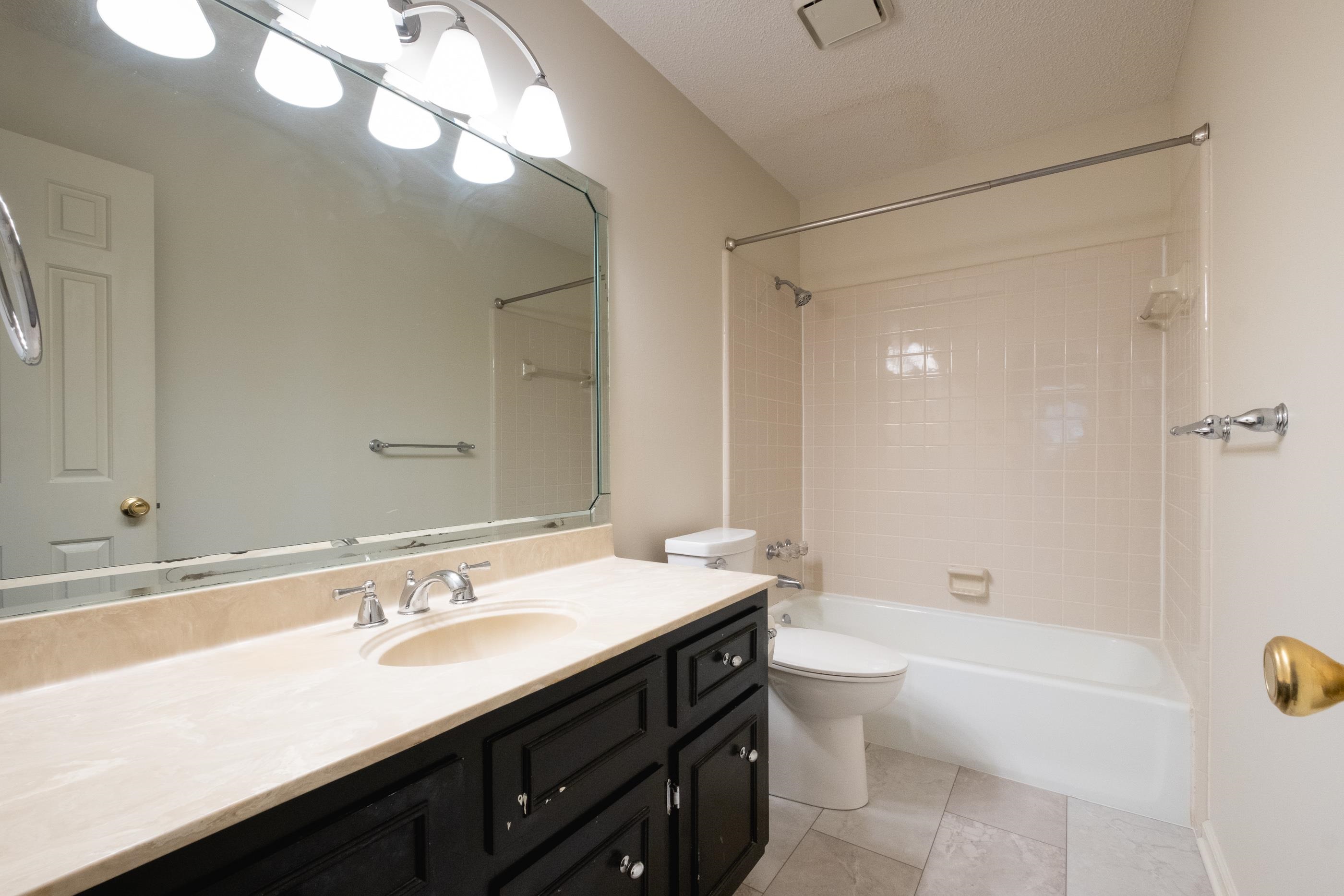 Marlowe Manor - Residential