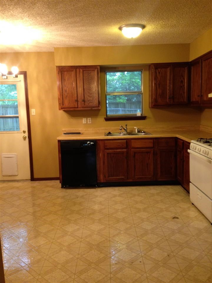 CARYWOOD - Residential