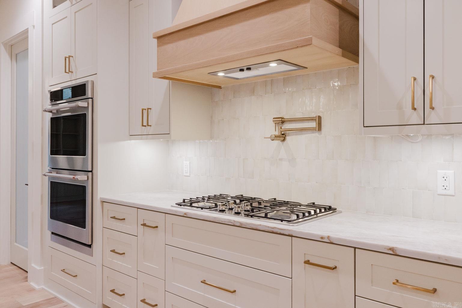 HAZEL OAK - Residential