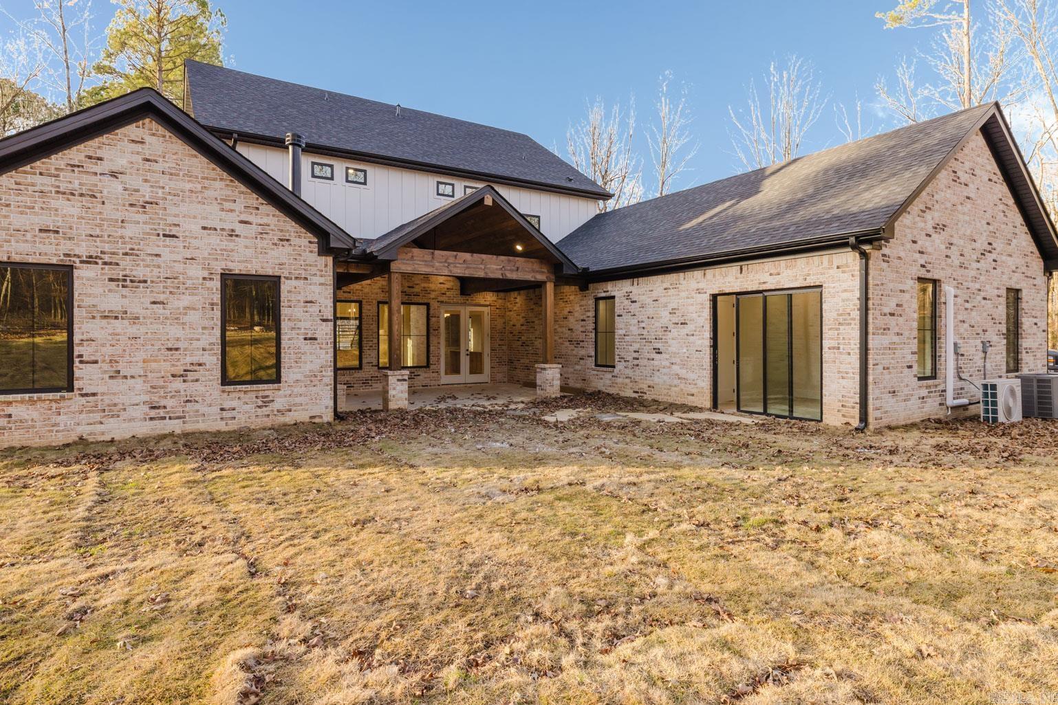 HAZEL OAK - Residential