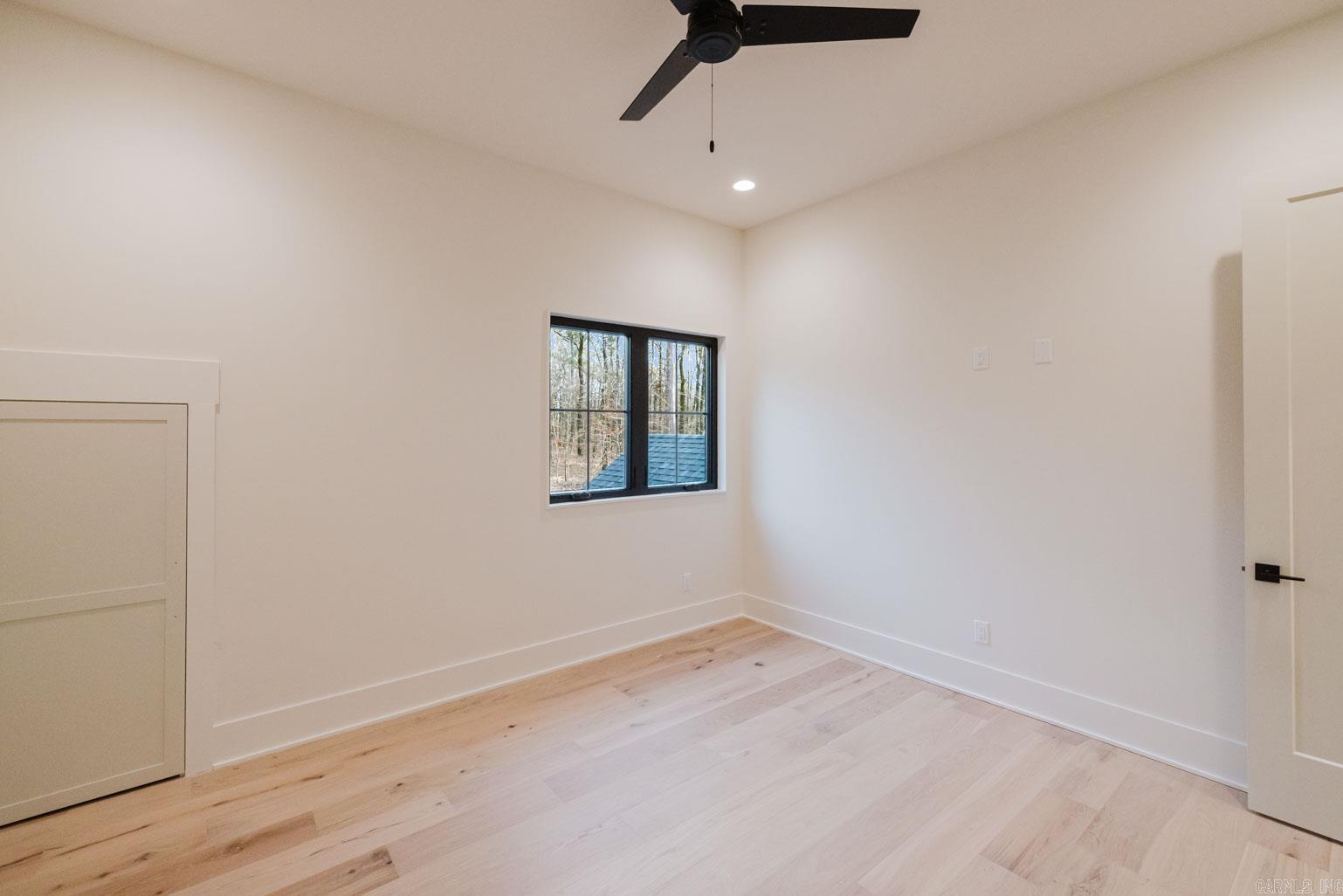 HAZEL OAK - Residential