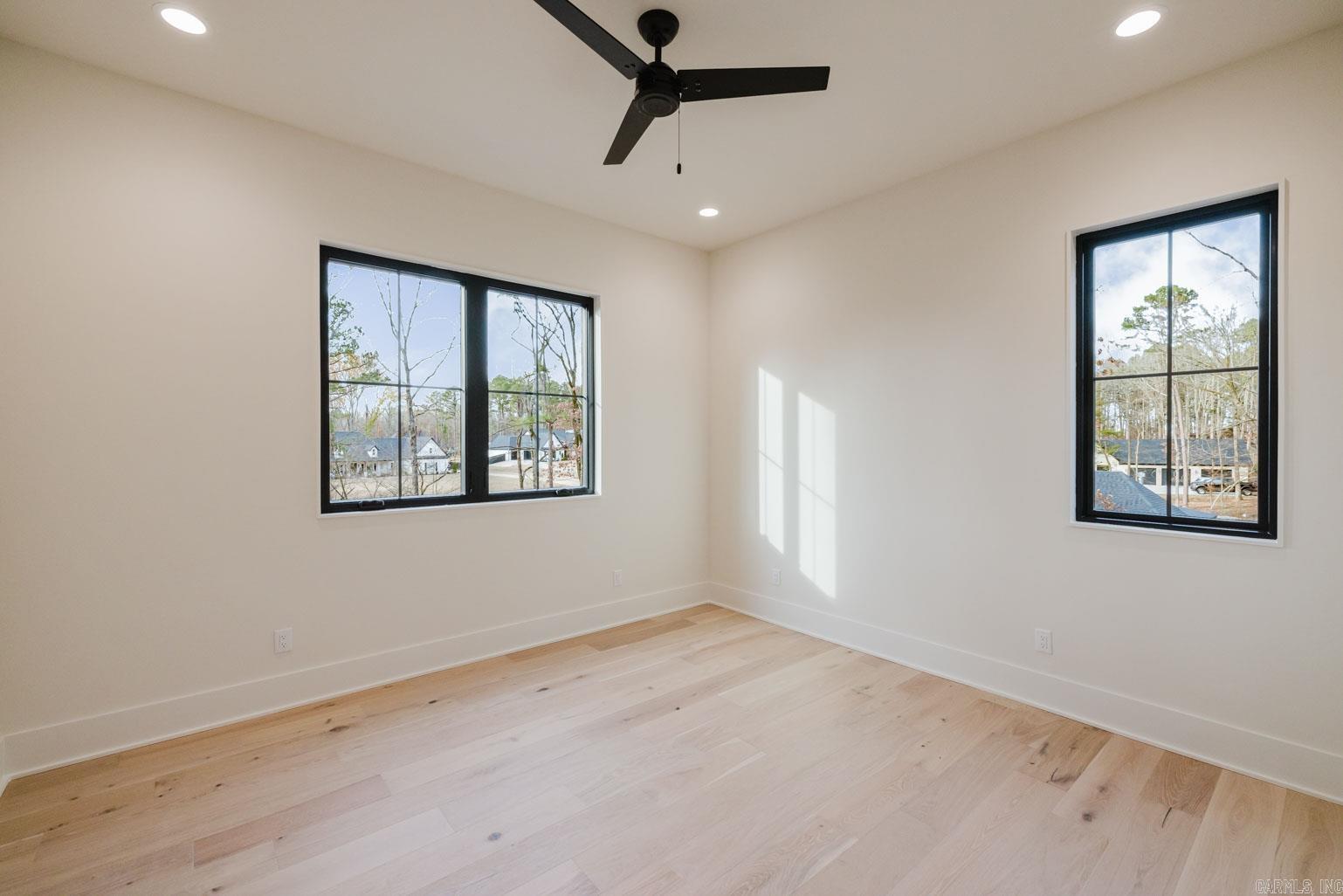 HAZEL OAK - Residential