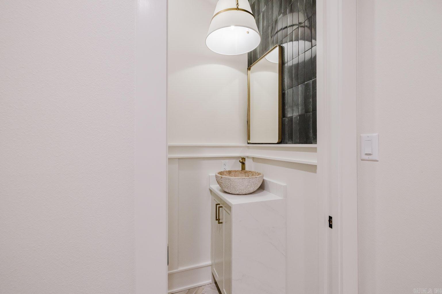 HAZEL OAK - Residential