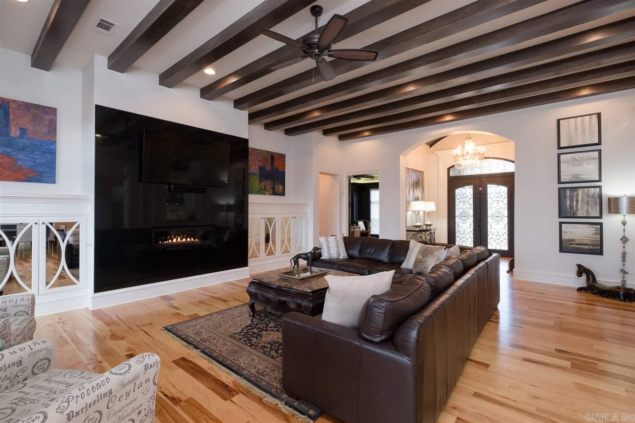 WOODLANDS EDGE - Residential