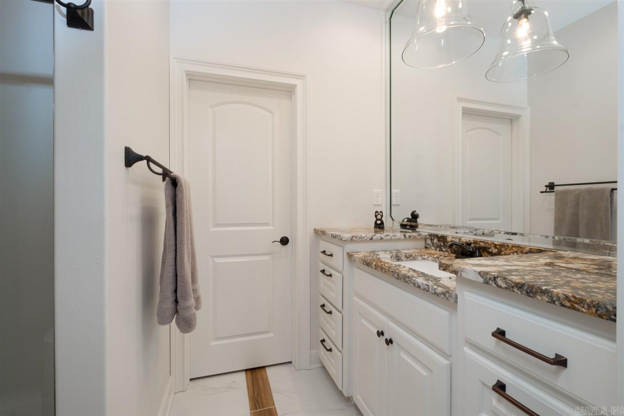 WOODLANDS EDGE - Residential