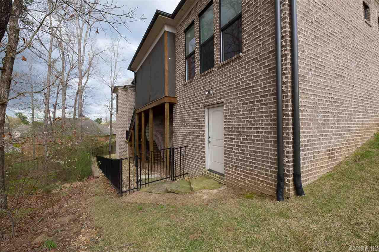 WOODLANDS EDGE - Residential