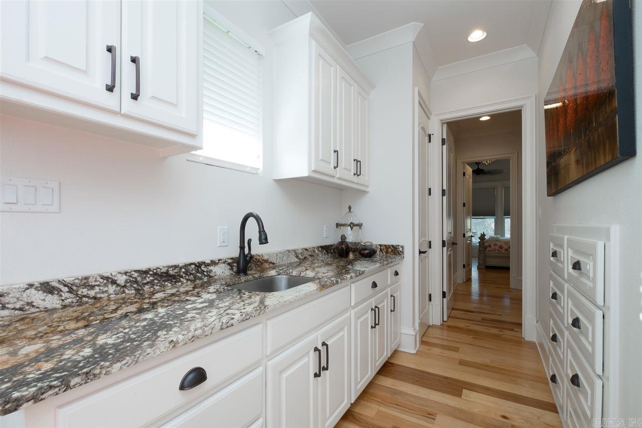 WOODLANDS EDGE - Residential