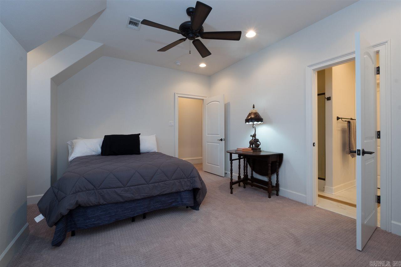 WOODLANDS EDGE - Residential