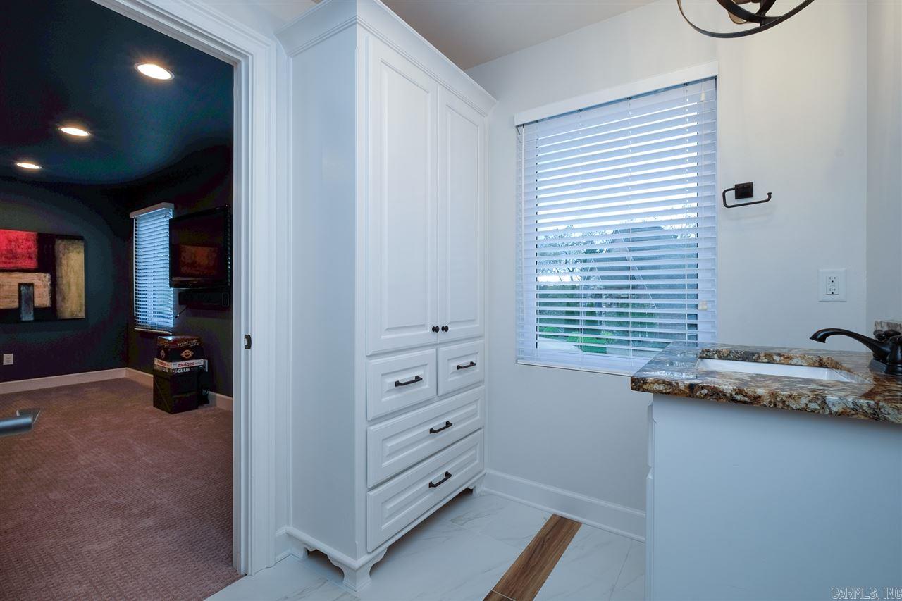 WOODLANDS EDGE - Residential