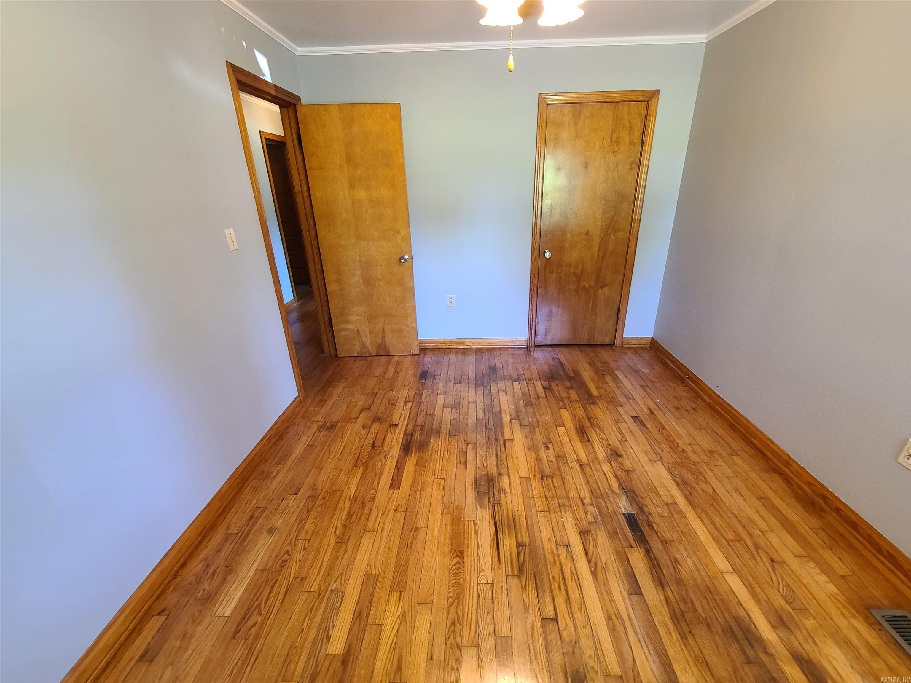 M&B PIGGOTT 2-20-8 - Residential