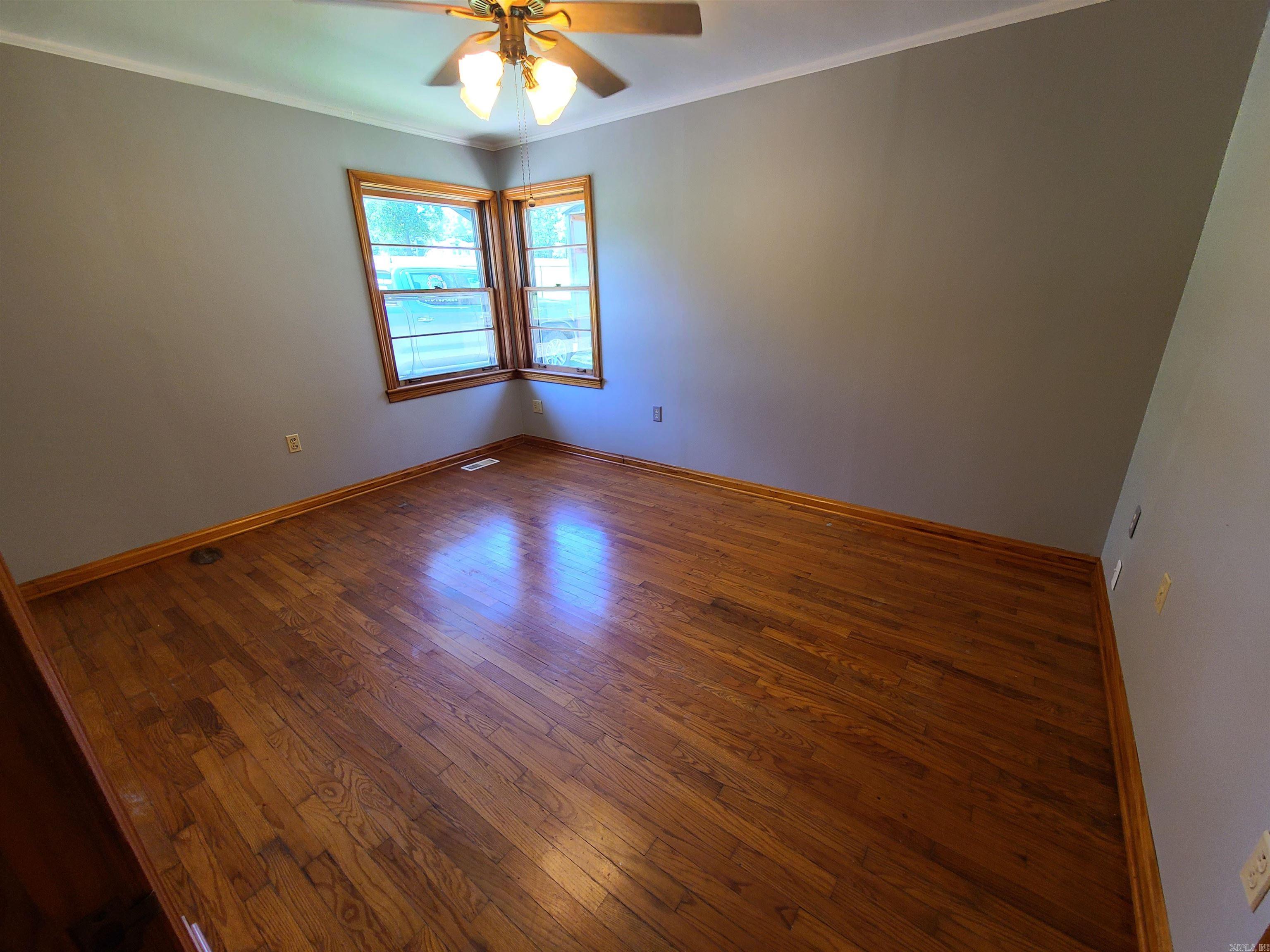 M&B PIGGOTT 2-20-8 - Residential