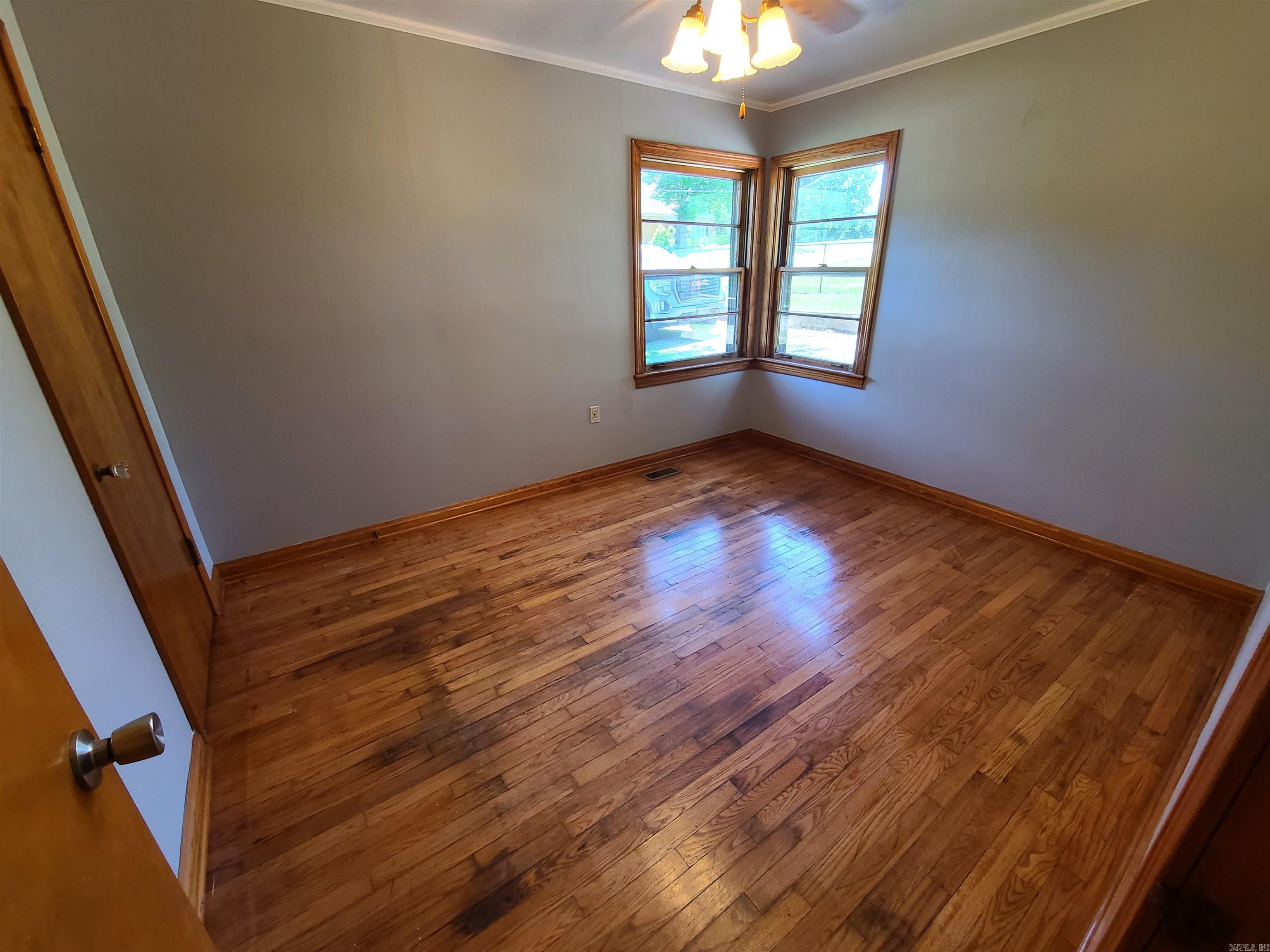 M&B PIGGOTT 2-20-8 - Residential