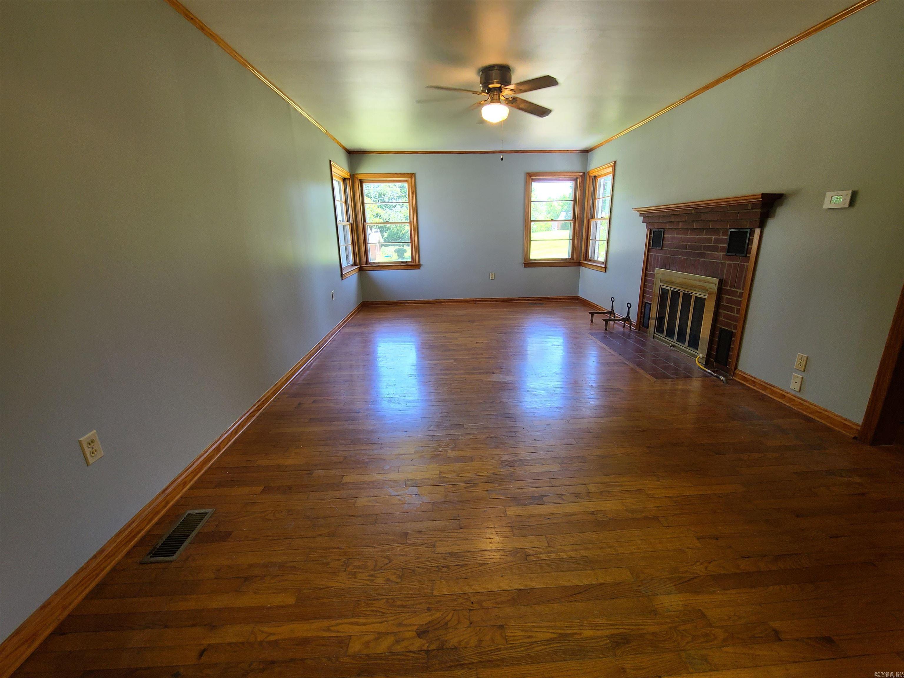 M&B PIGGOTT 2-20-8 - Residential