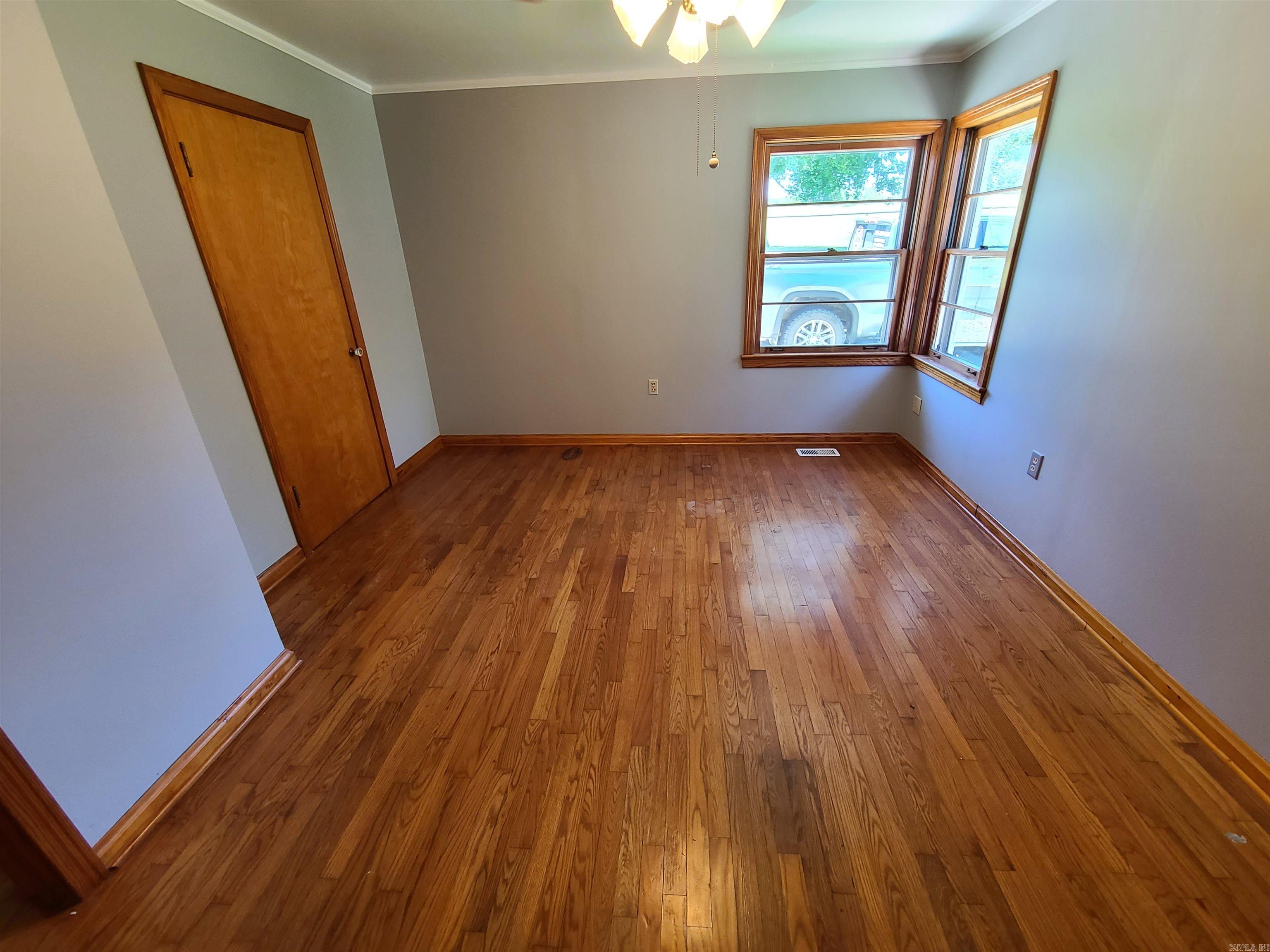 M&B PIGGOTT 2-20-8 - Residential