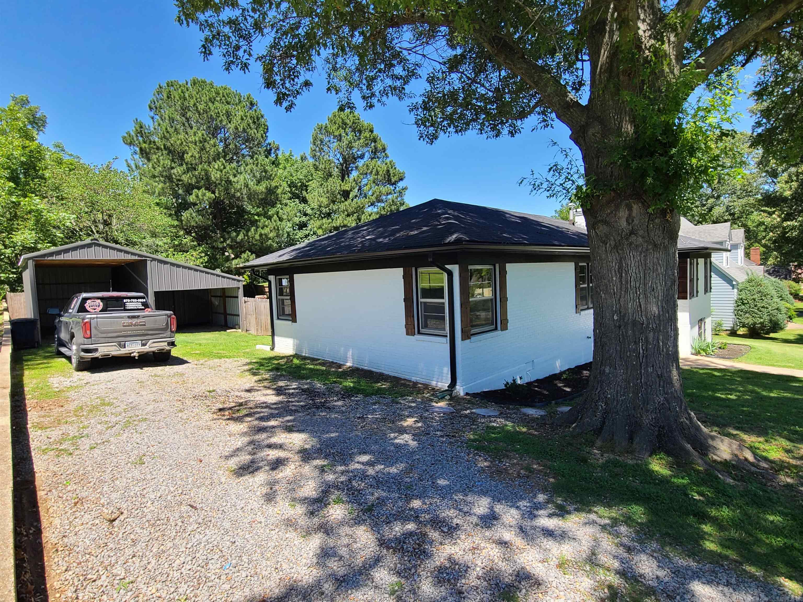 M&B PIGGOTT 2-20-8 - Residential