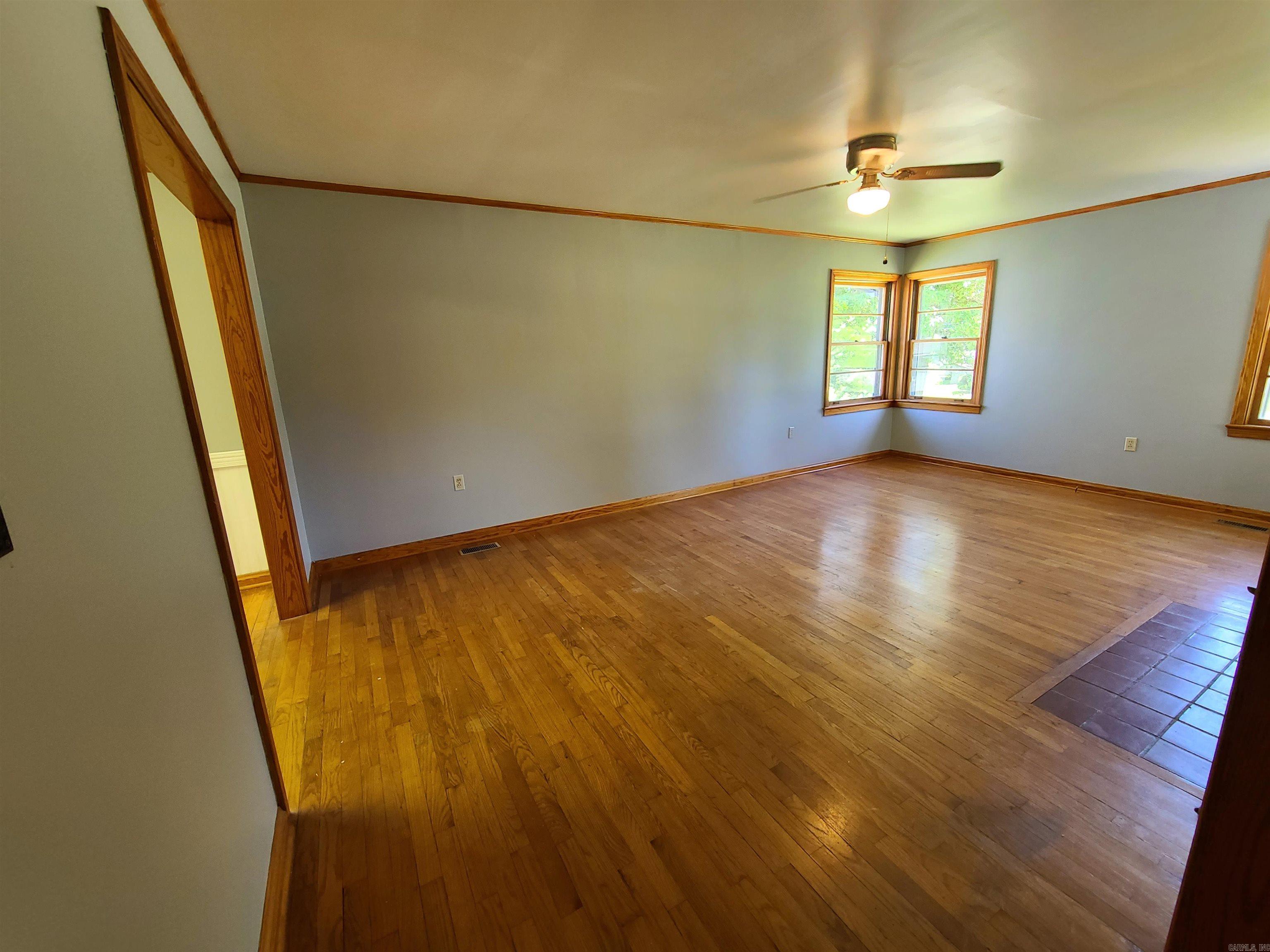 M&B PIGGOTT 2-20-8 - Residential