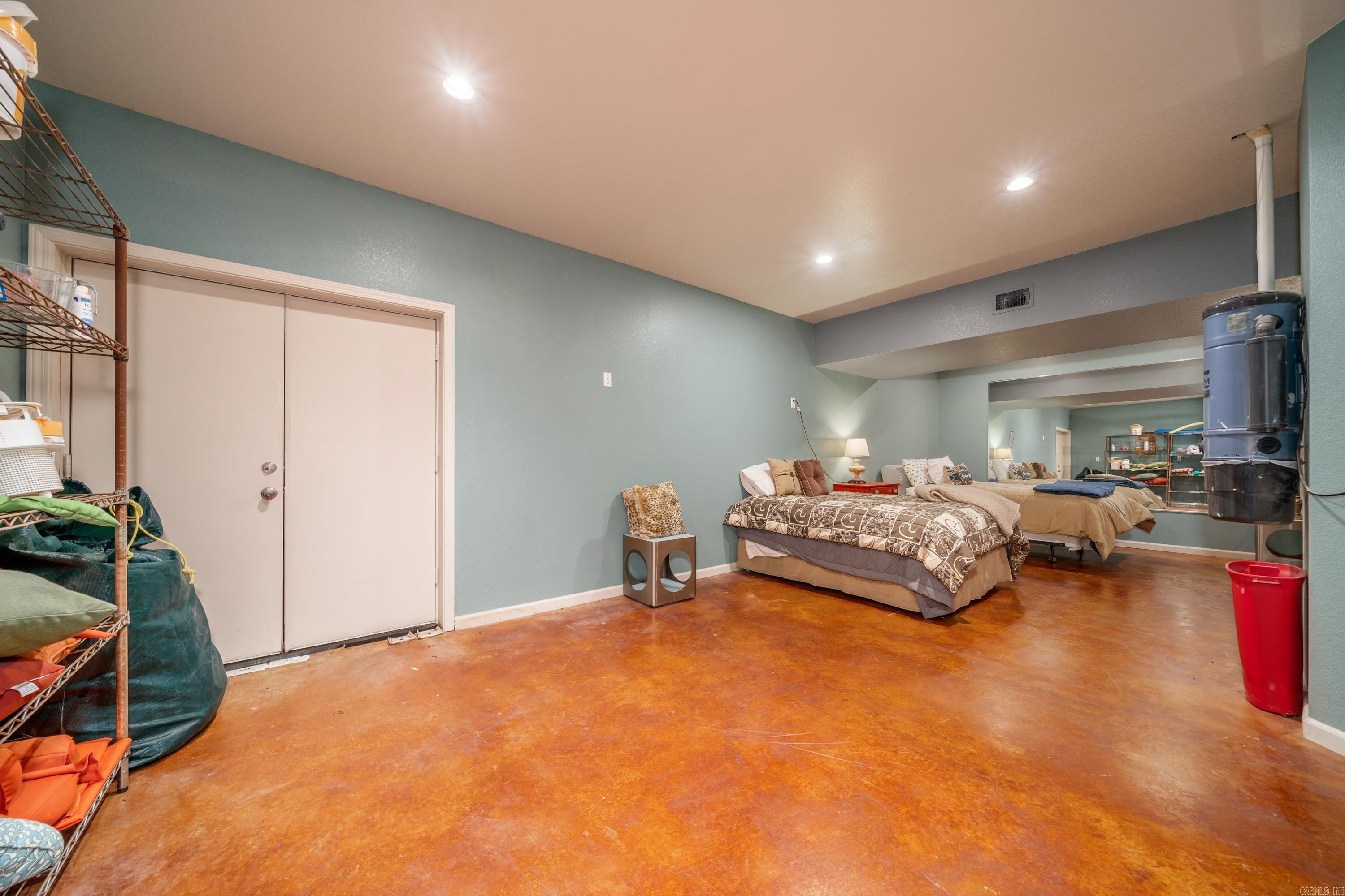 HUNTER HEIGHTS - Residential