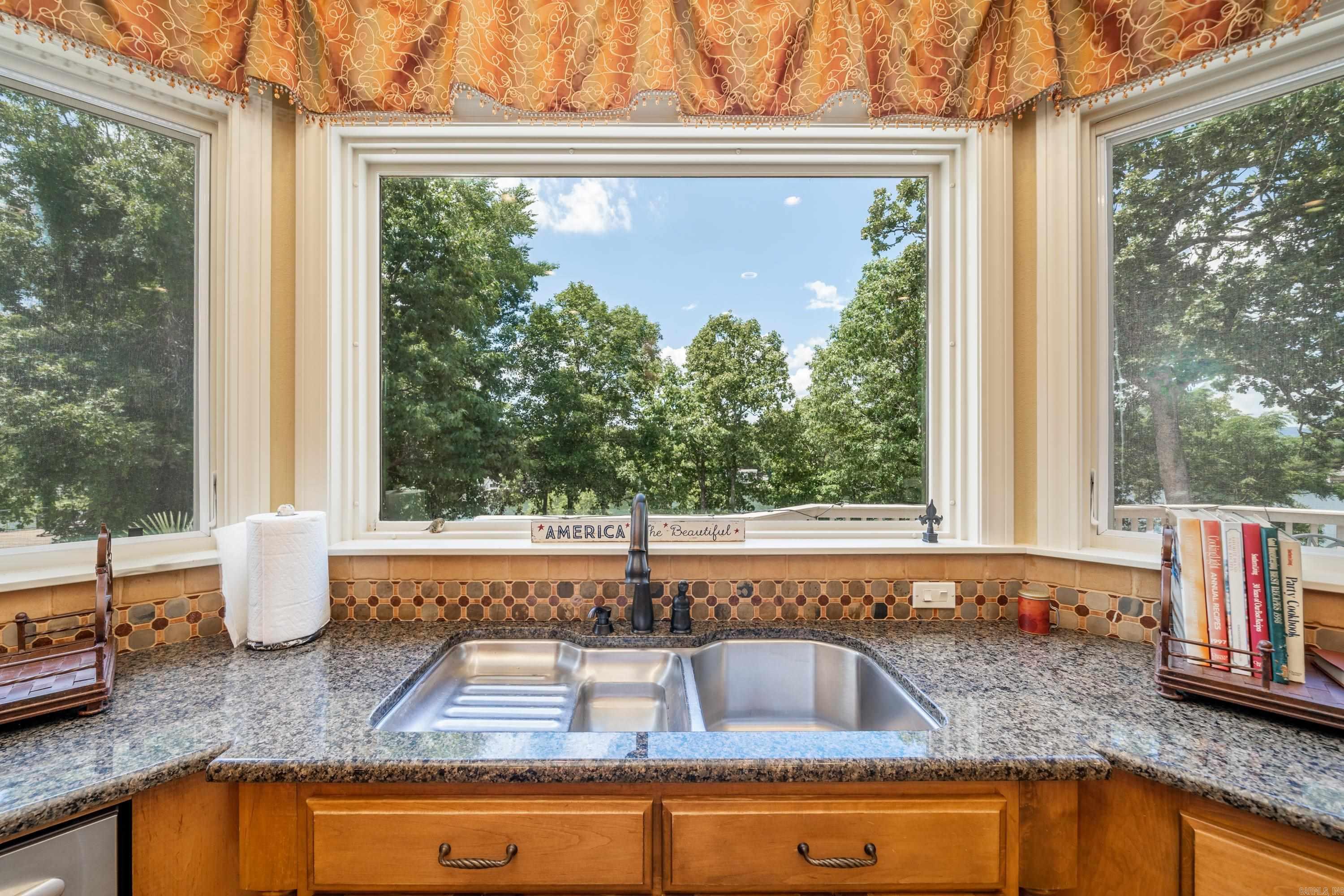 HUNTER HEIGHTS - Residential