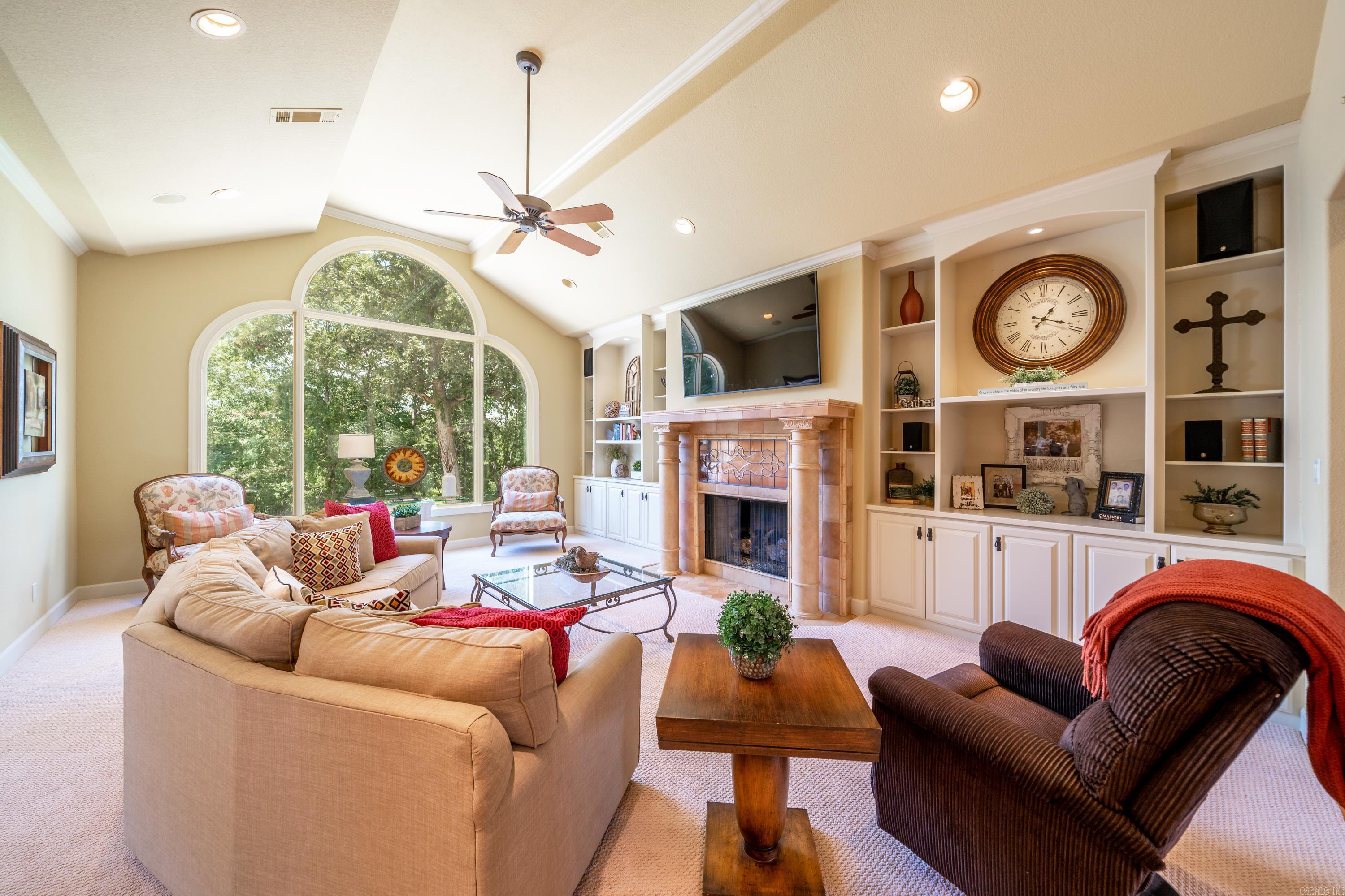 HUNTER HEIGHTS - Residential