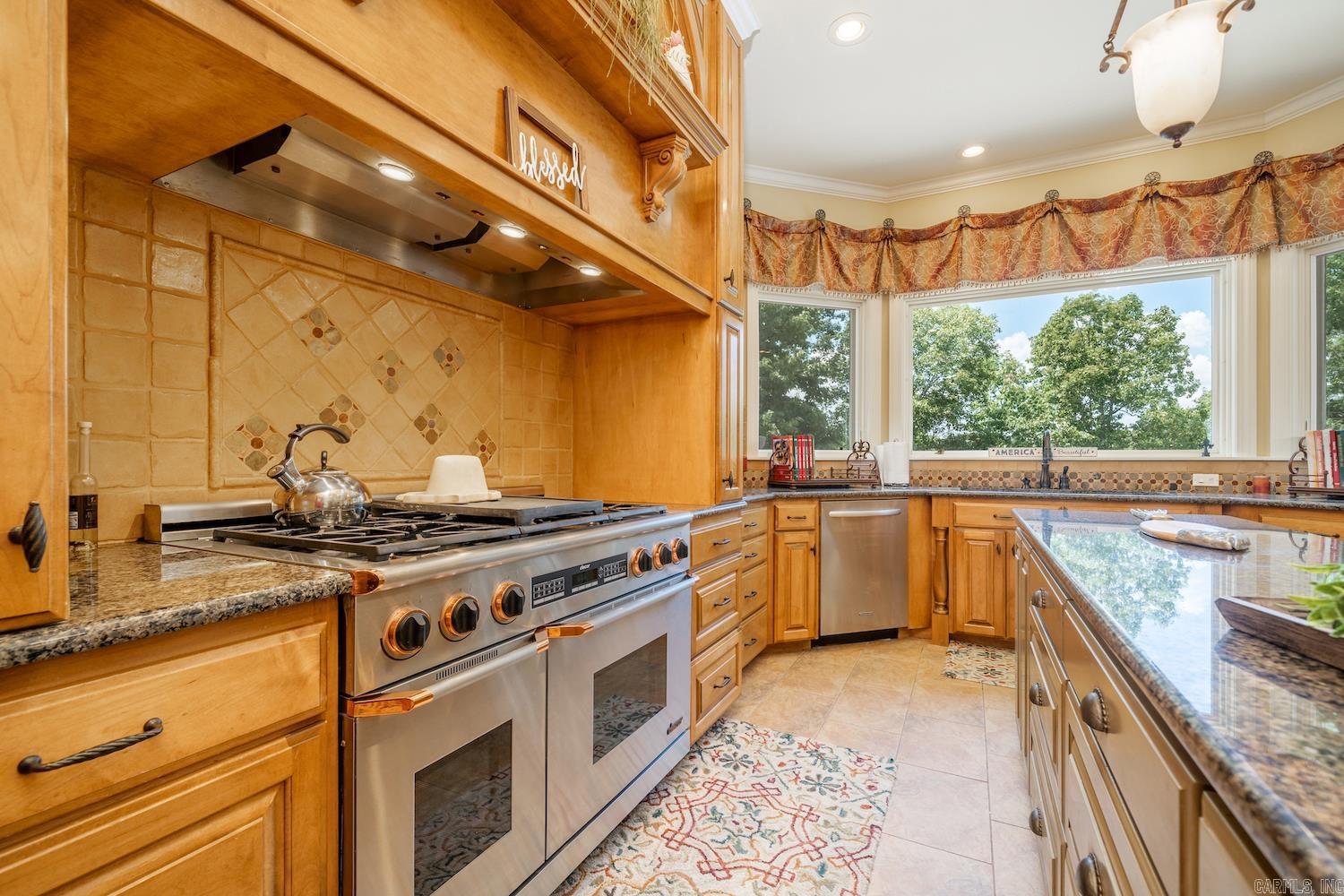 HUNTER HEIGHTS - Residential