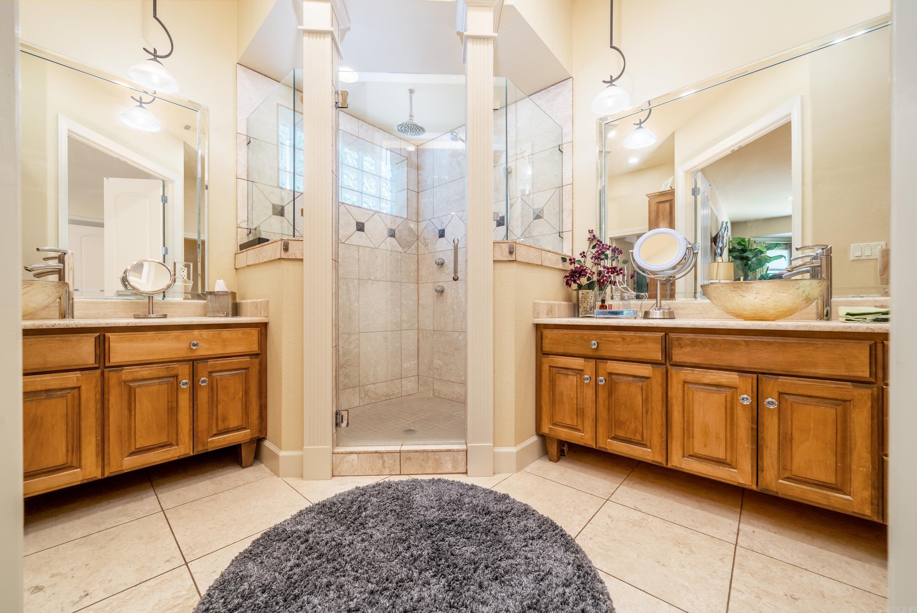 HUNTER HEIGHTS - Residential