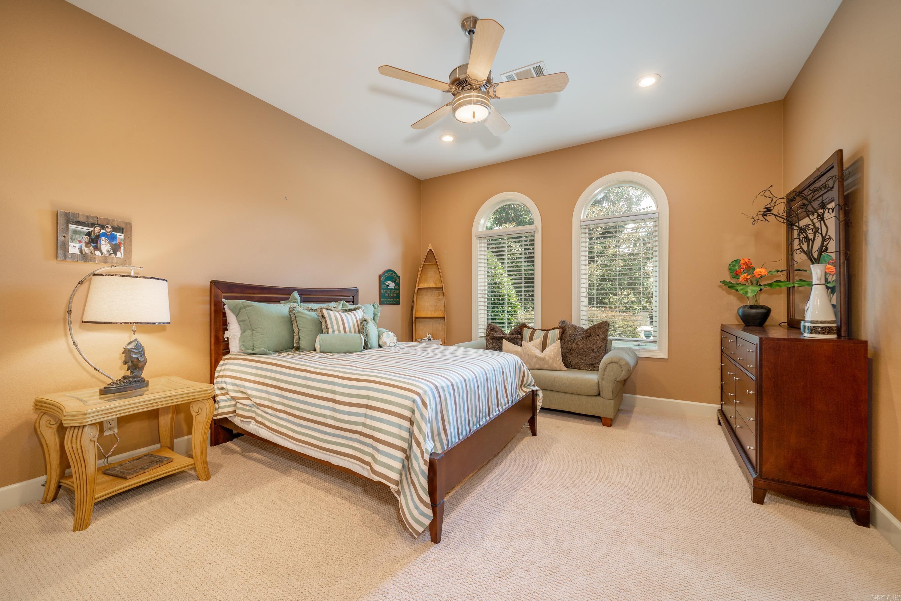 HUNTER HEIGHTS - Residential