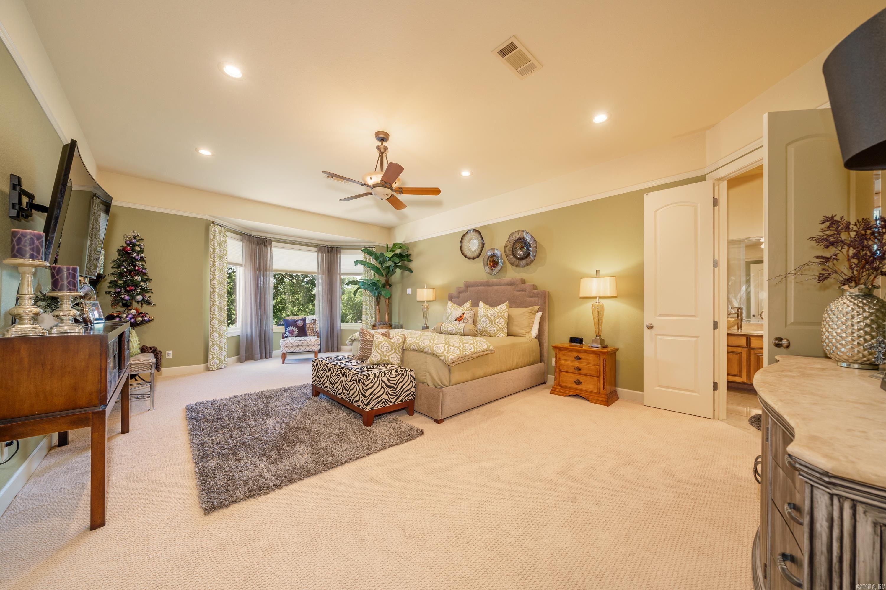 HUNTER HEIGHTS - Residential