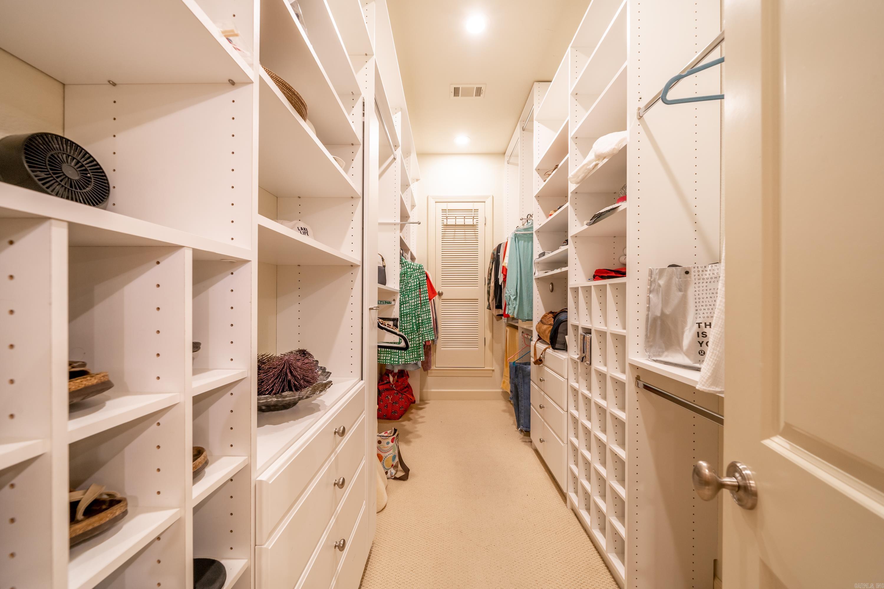 HUNTER HEIGHTS - Residential