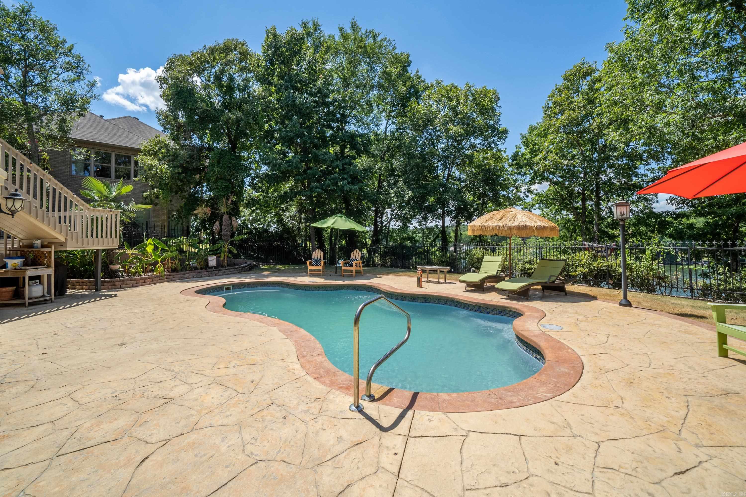 HUNTER HEIGHTS - Residential