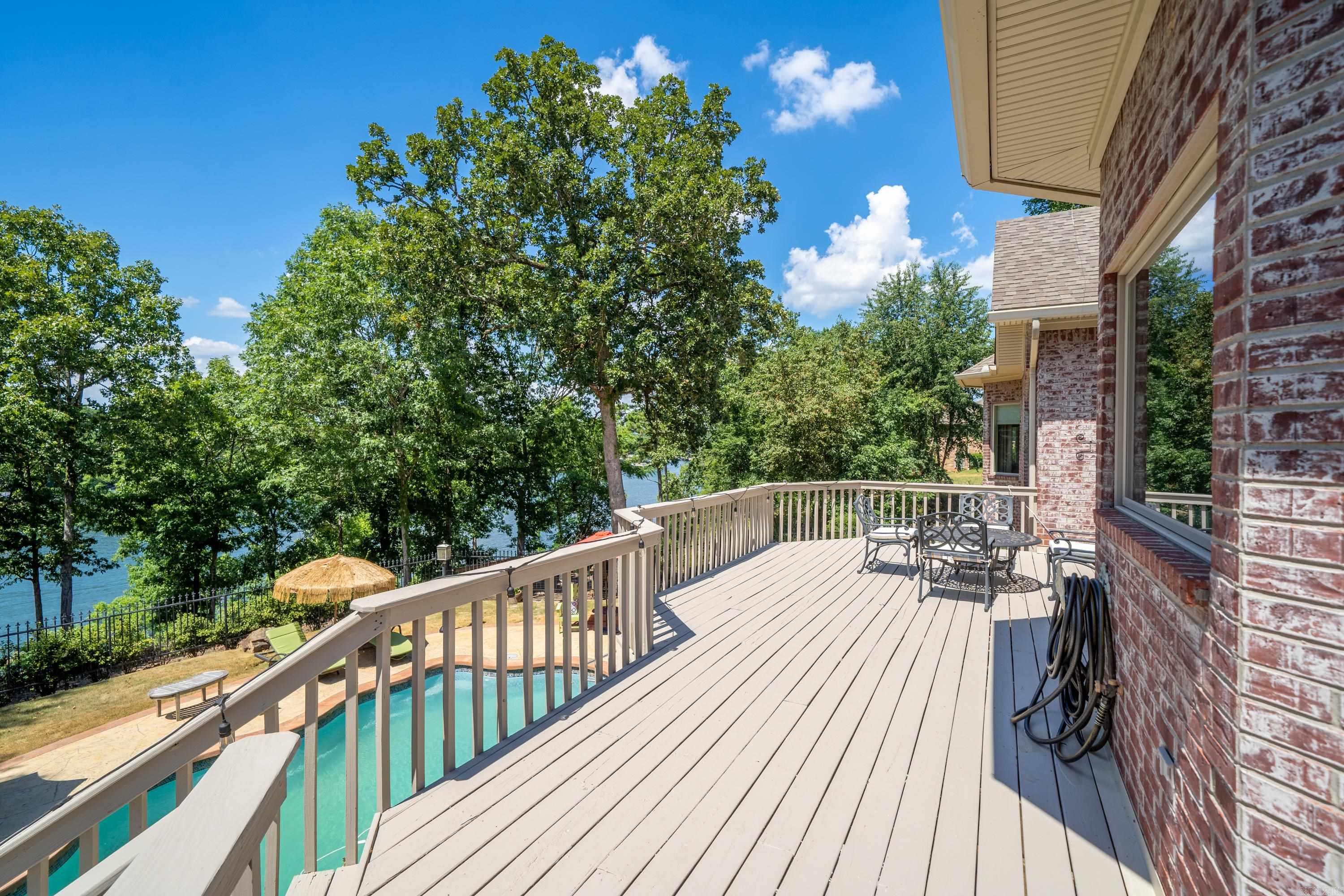 HUNTER HEIGHTS - Residential