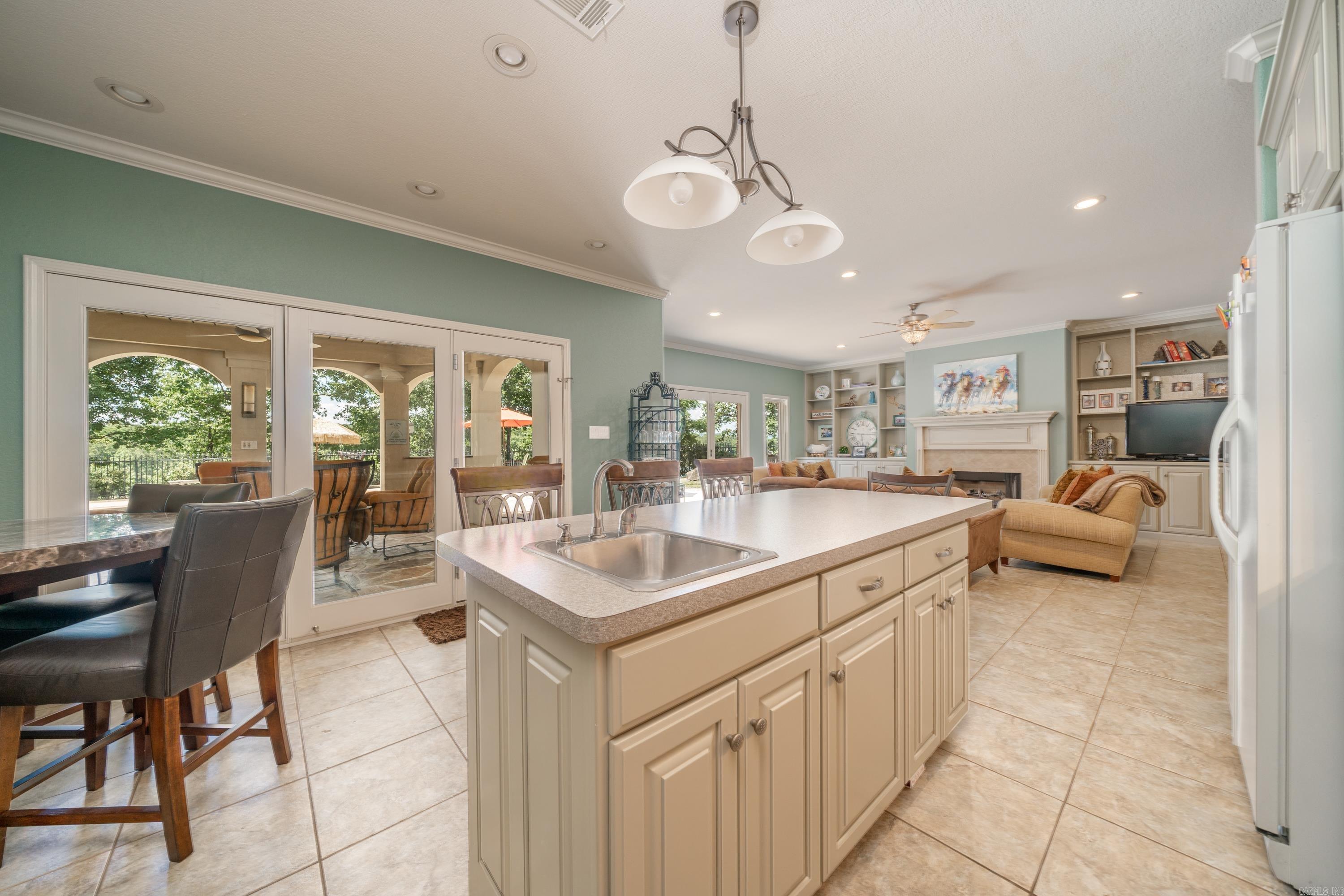 HUNTER HEIGHTS - Residential