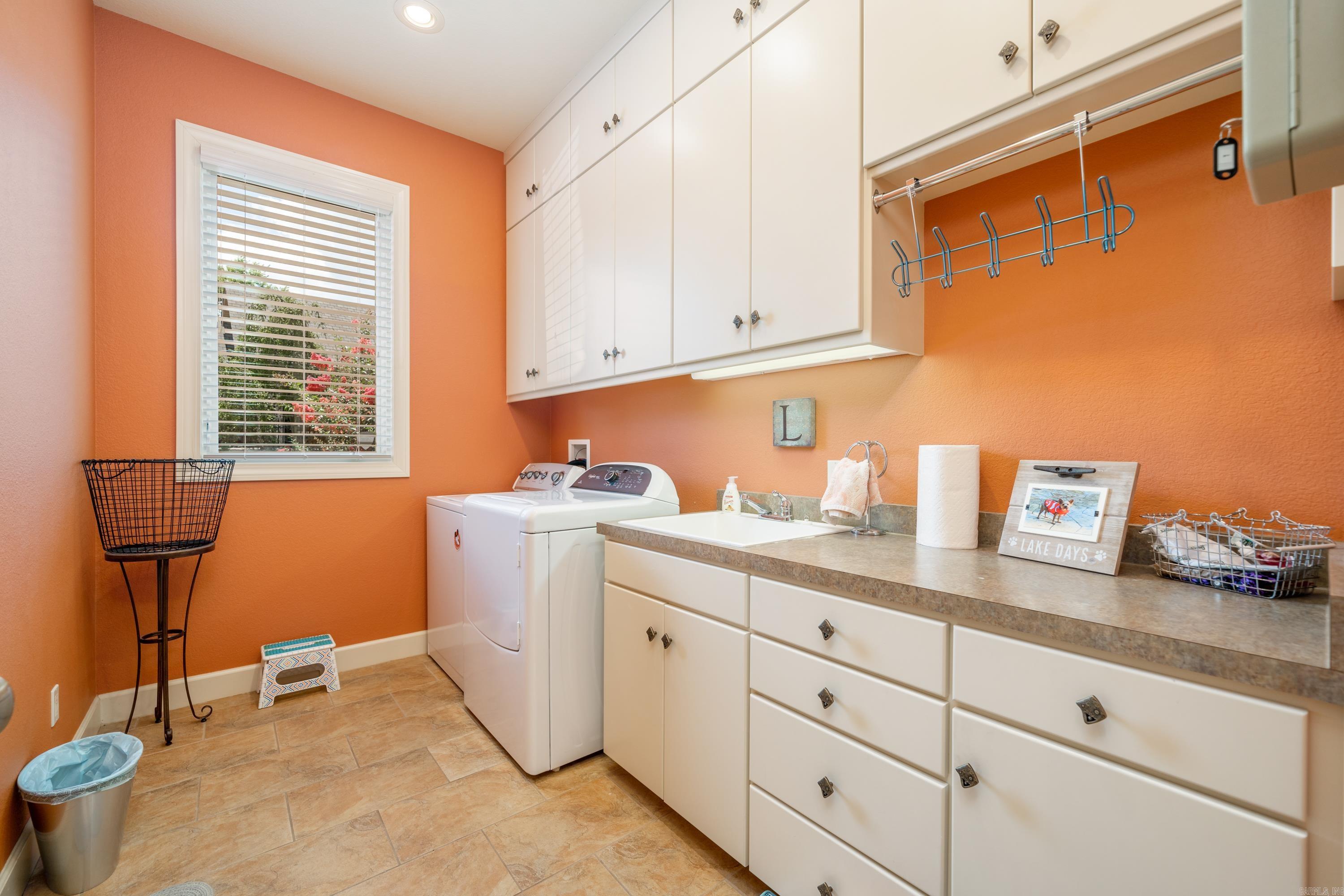 HUNTER HEIGHTS - Residential