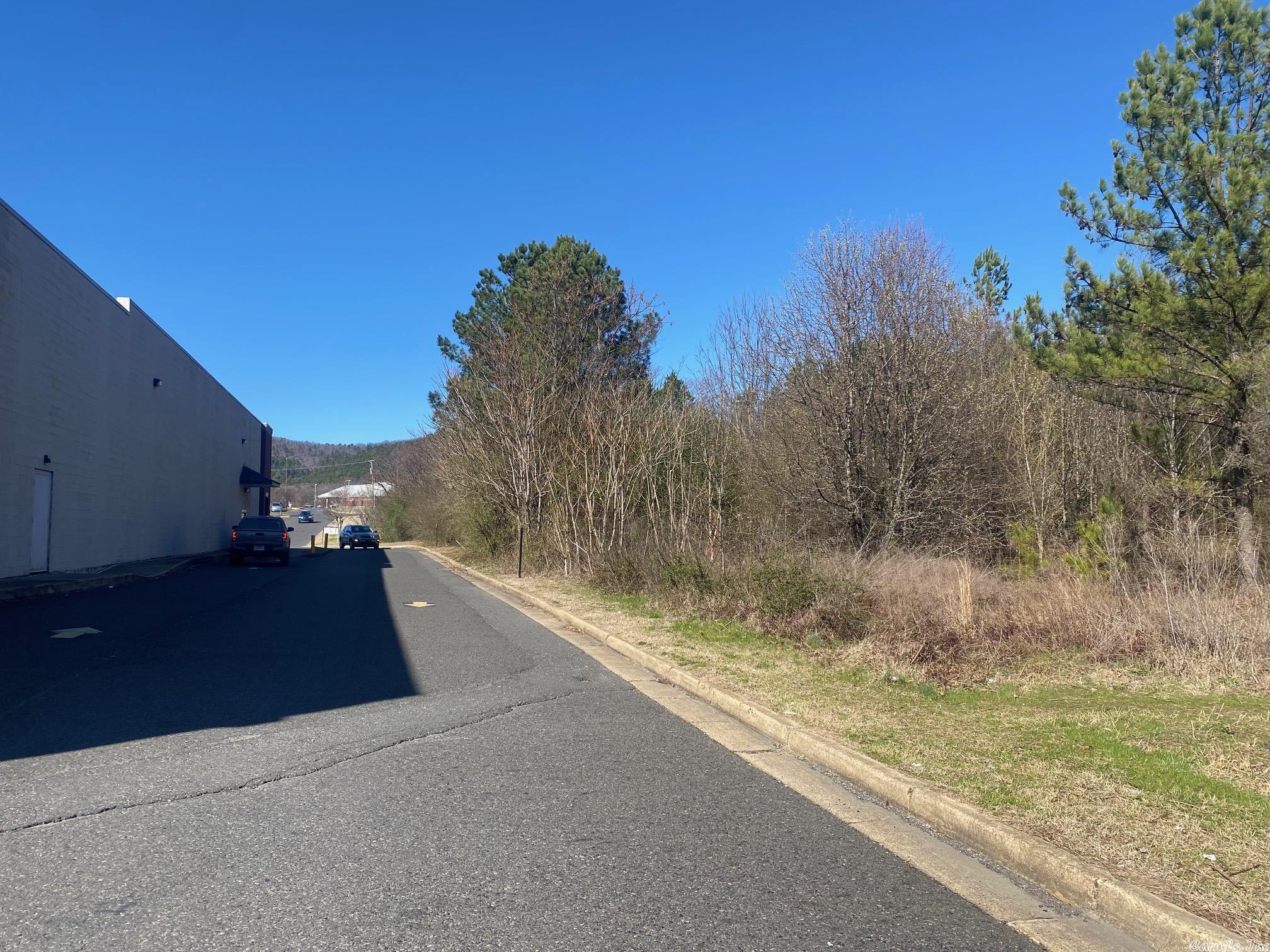 8-3S-19W Unplatted Hot S - Commercial Sale