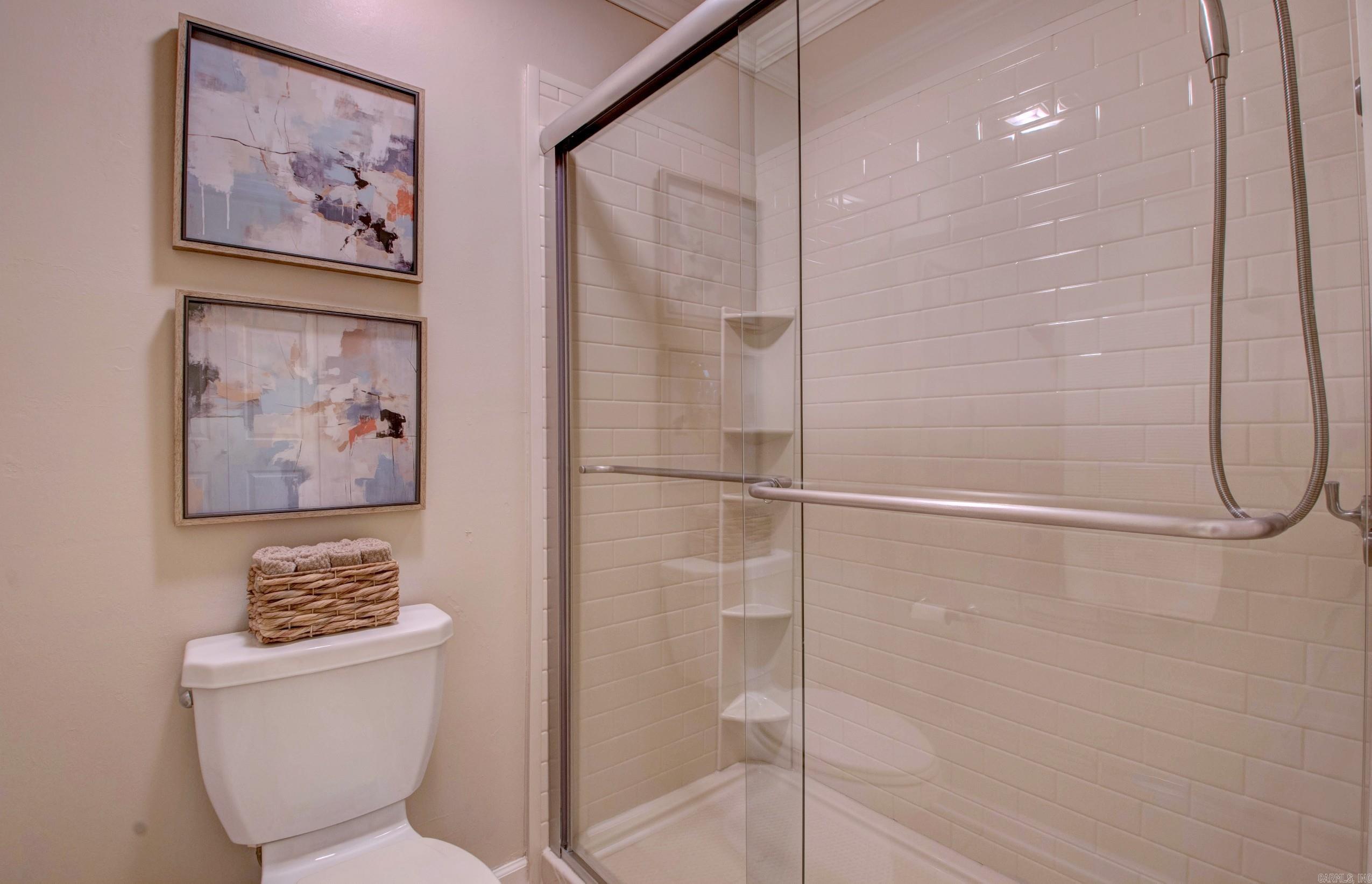 ANDOVER SQUARE - Residential