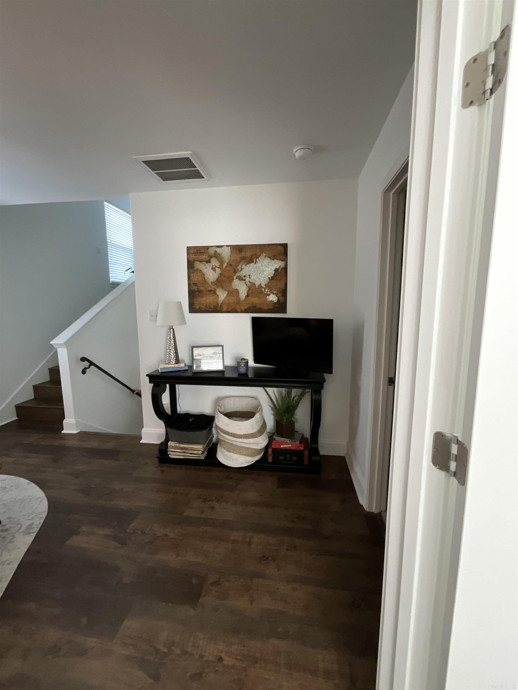 BAYSHORE TOWNHOMES - Residential