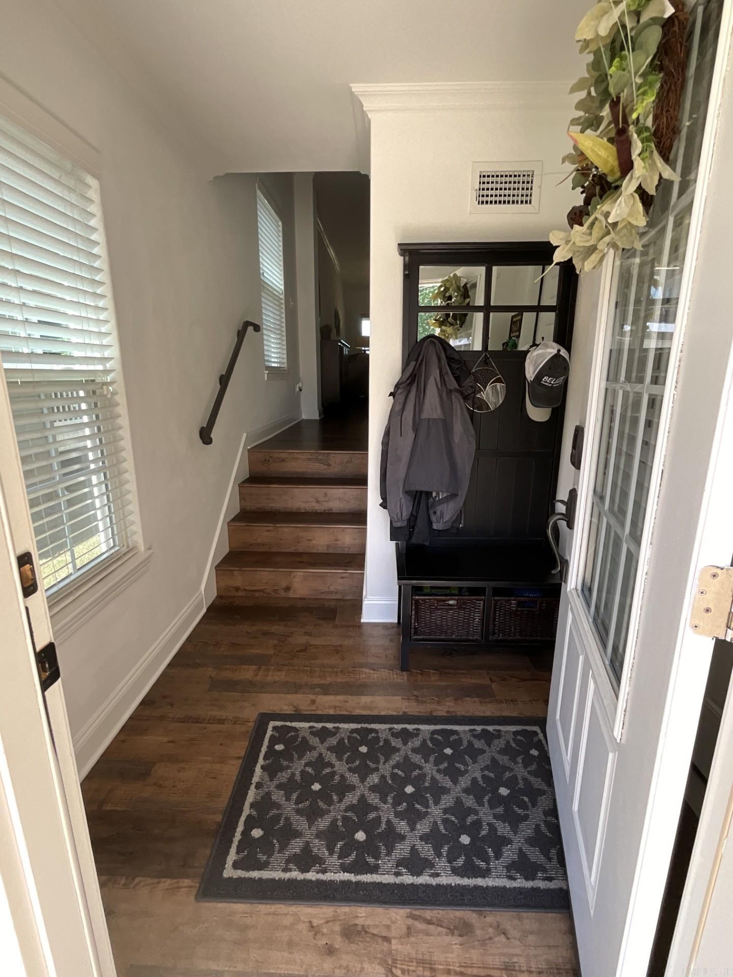 BAYSHORE TOWNHOMES - Residential
