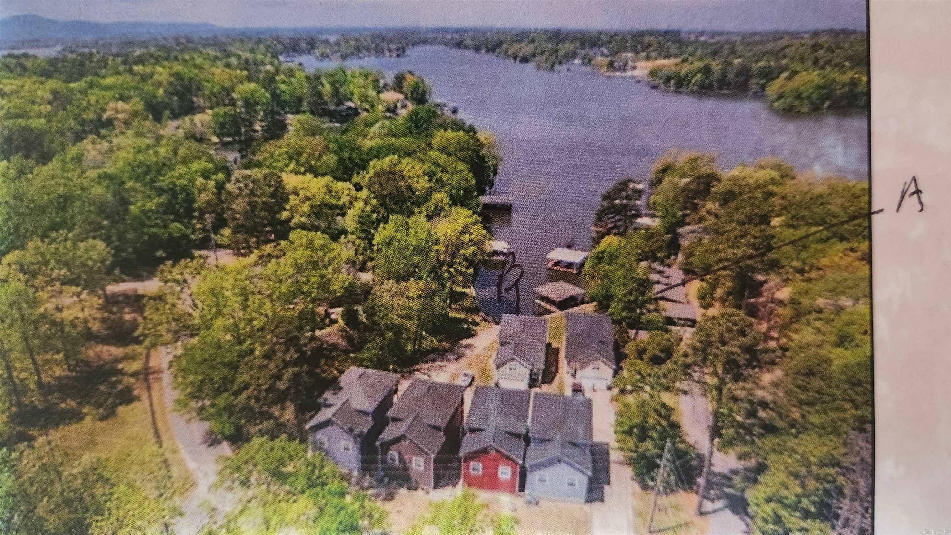BAYSHORE TOWNHOMES - Residential